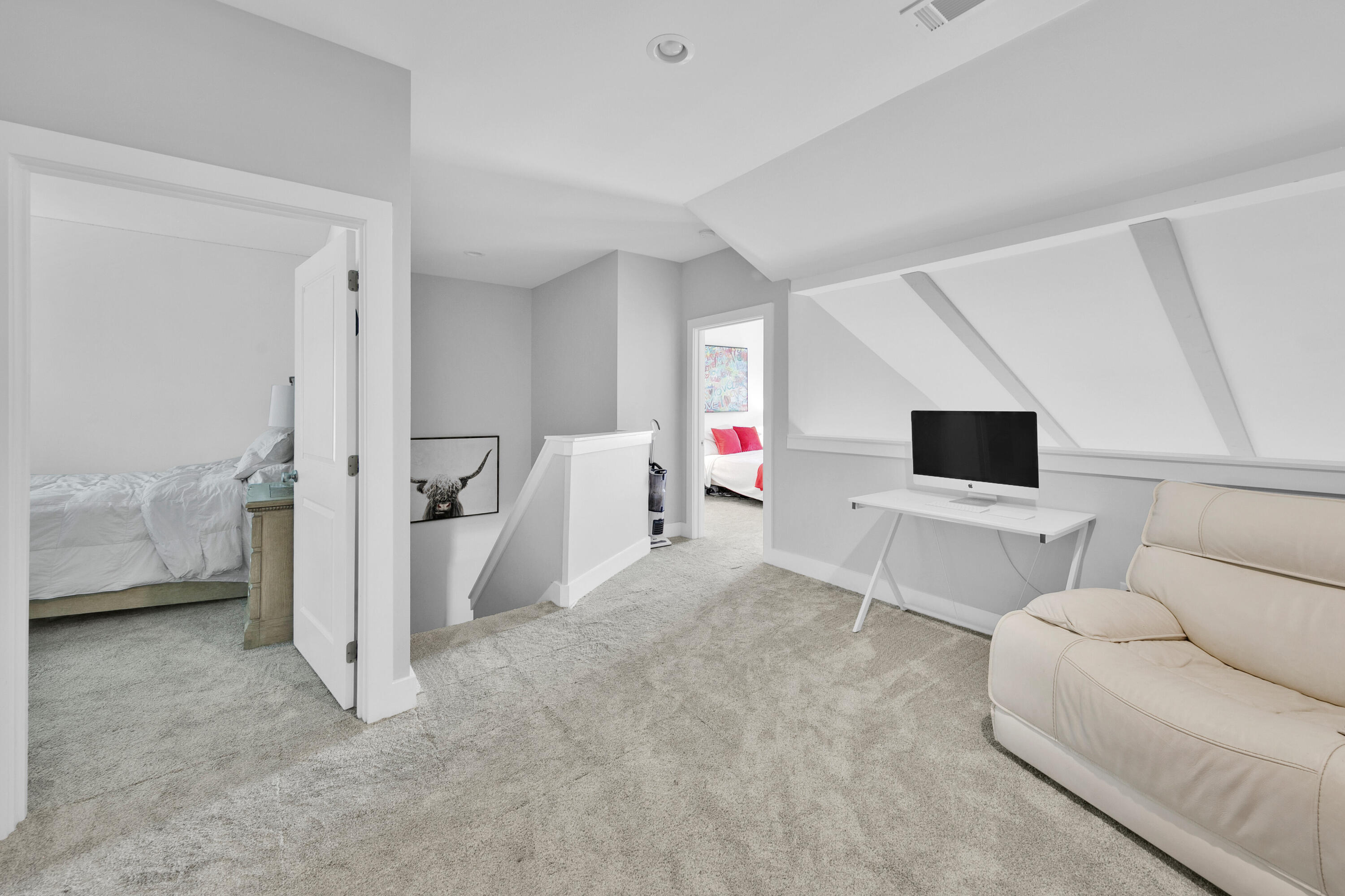 HIDDEN GROVE - Residential