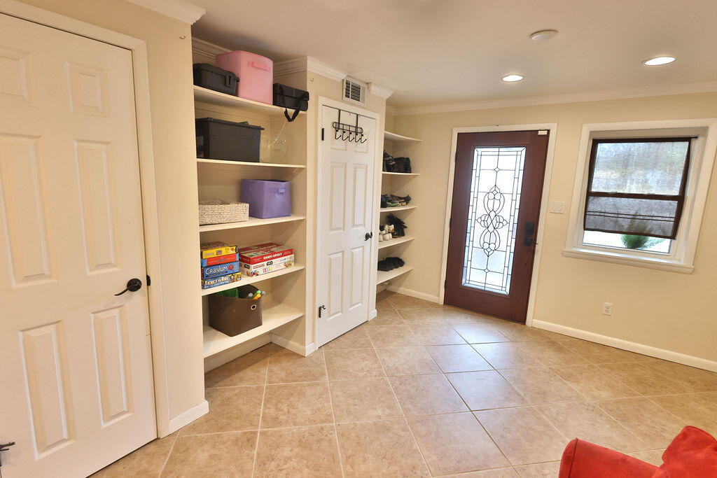 VILLA RUSS PARK S/D LOT 30 BLK 3 - Residential