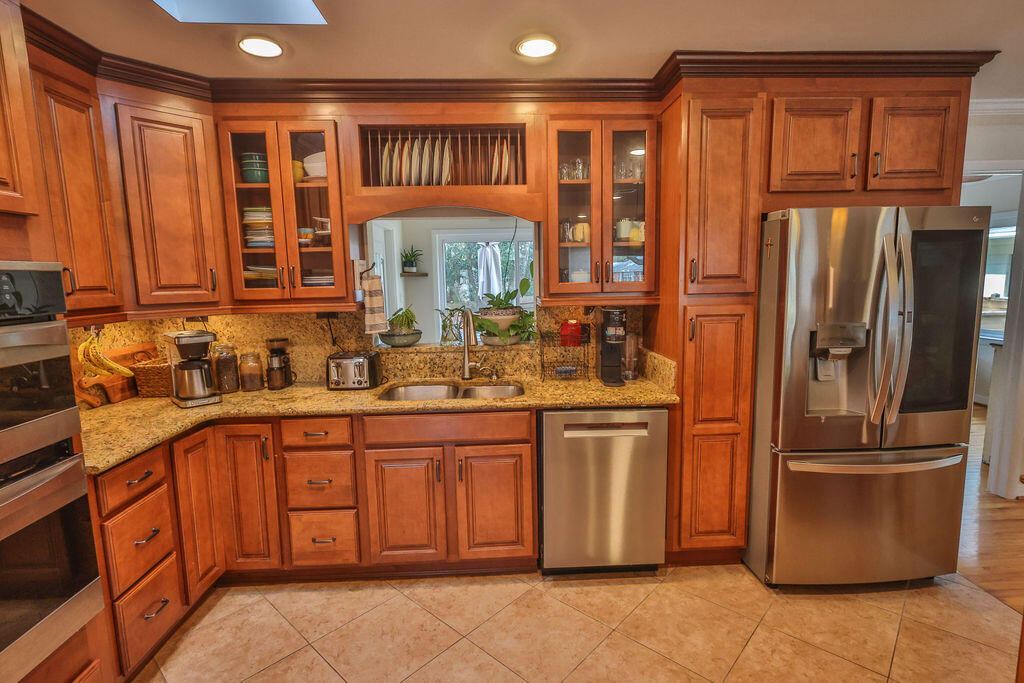 VILLA RUSS PARK S/D LOT 30 BLK 3 - Residential