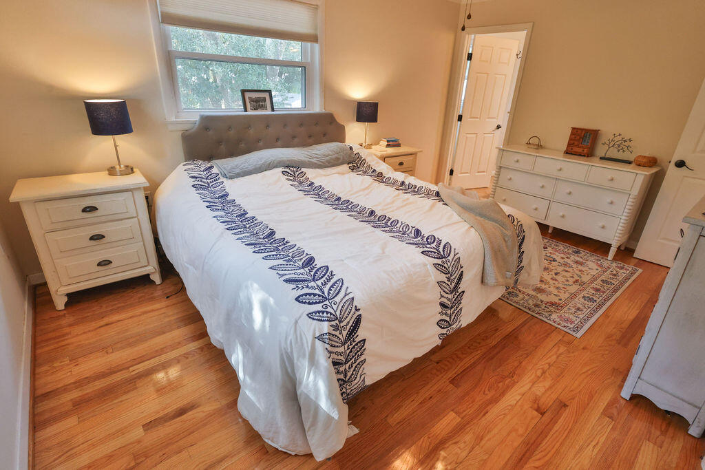 VILLA RUSS PARK S/D LOT 30 BLK 3 - Residential