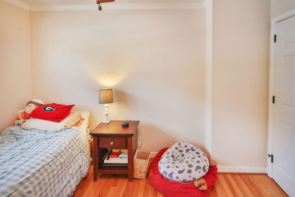 VILLA RUSS PARK S/D LOT 30 BLK 3 - Residential