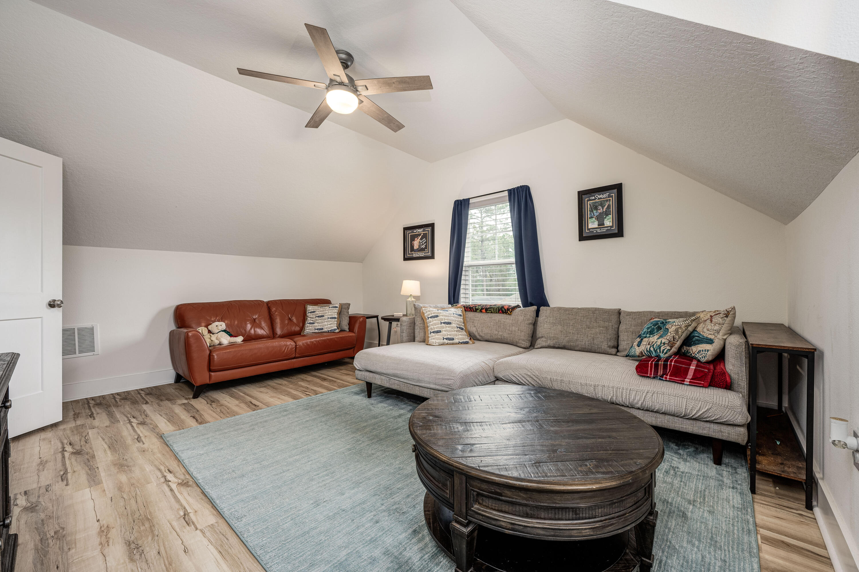 HOLLEY BY THE SEA - Residential