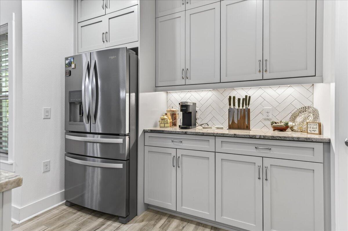 HOLLEY BY THE SEA - Residential