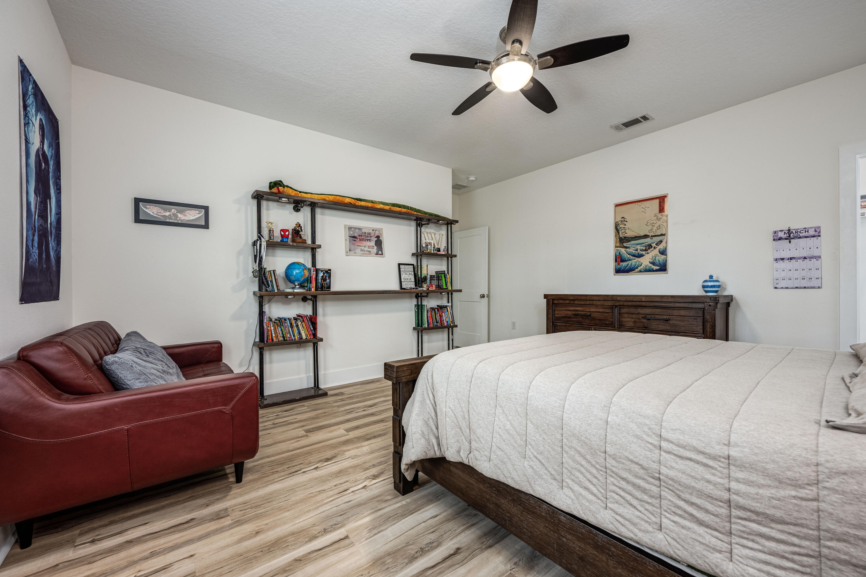 HOLLEY BY THE SEA - Residential