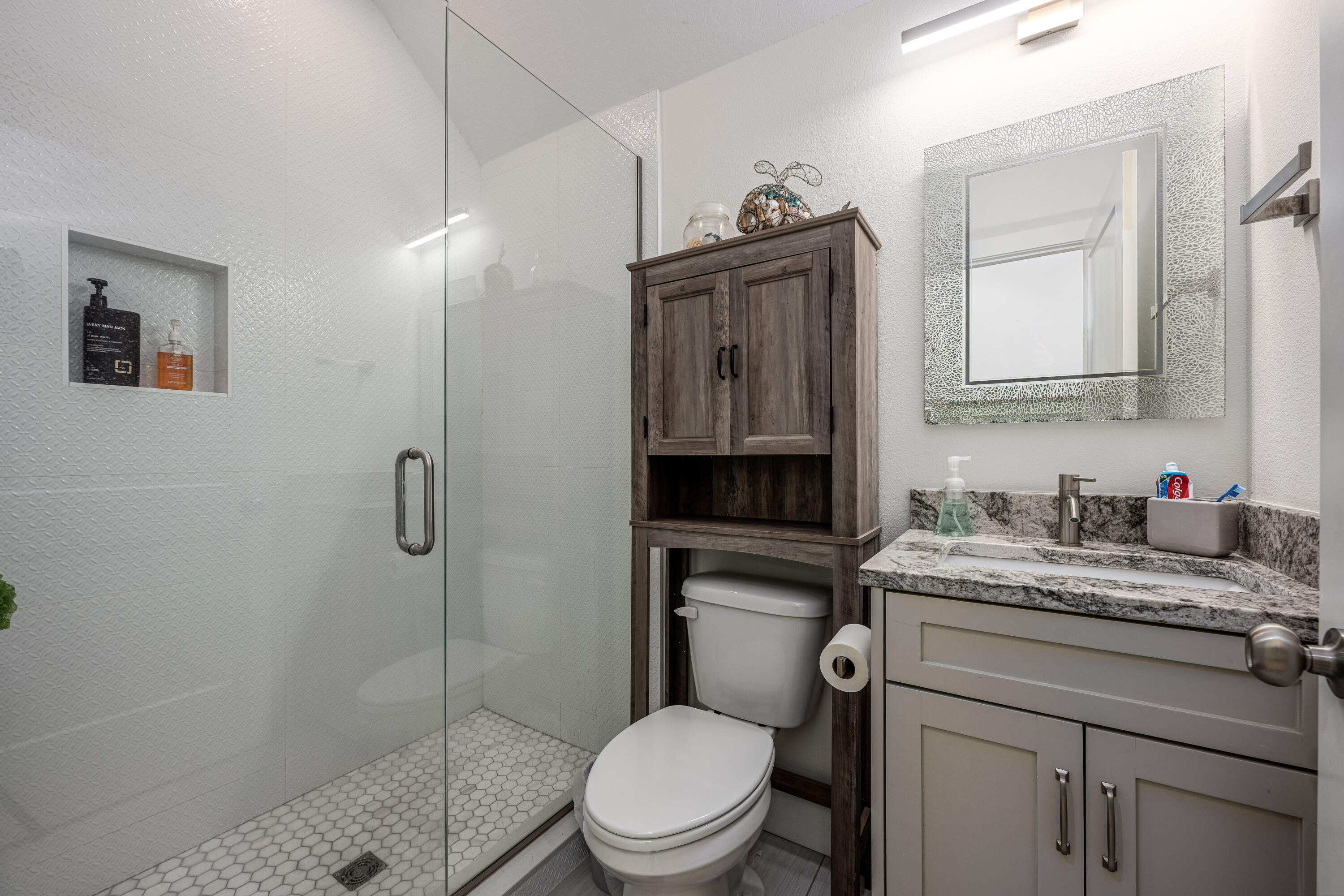 HOLLEY BY THE SEA - Residential