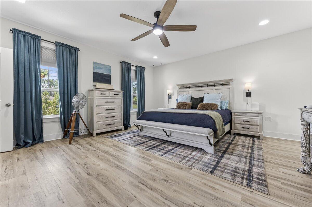 HOLLEY BY THE SEA - Residential