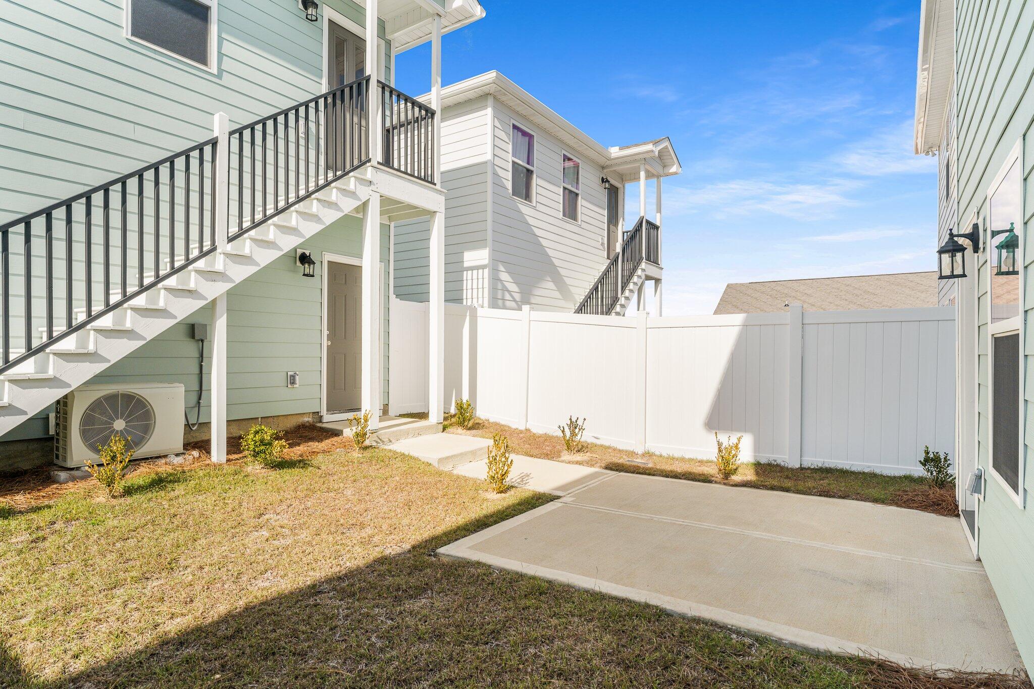 OWL'S HEAD - Residential Lease