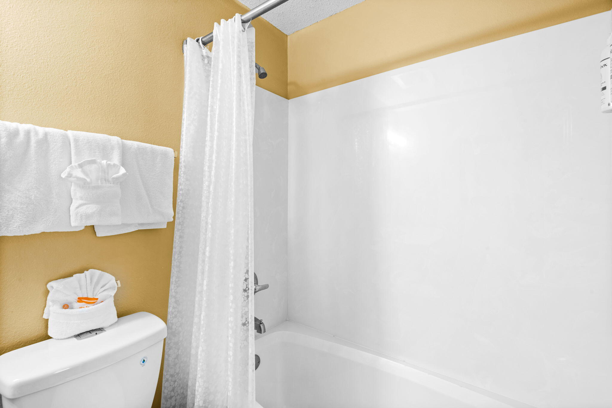 SUMMERWIND CONDOS - Residential
