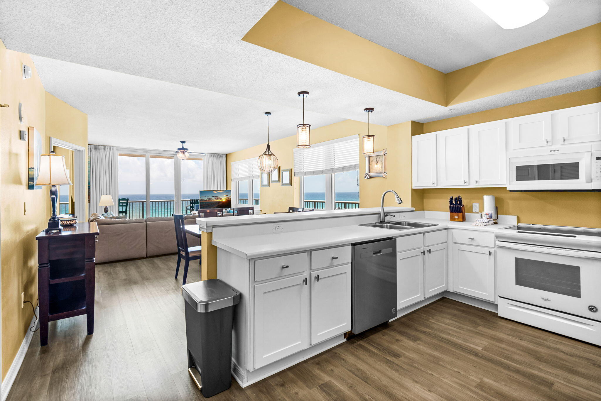 SUMMERWIND CONDOS - Residential