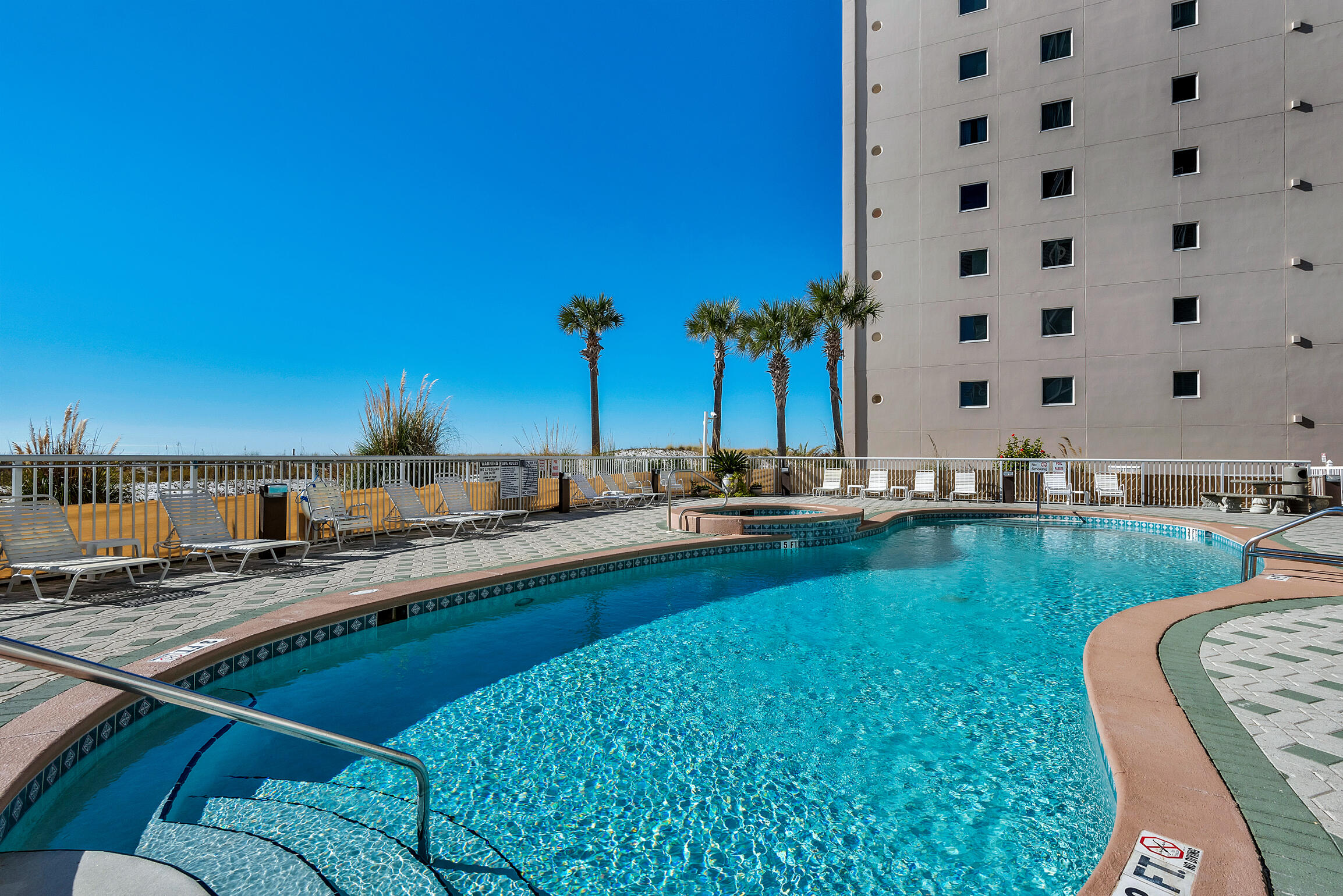 SUMMERWIND CONDOS - Residential