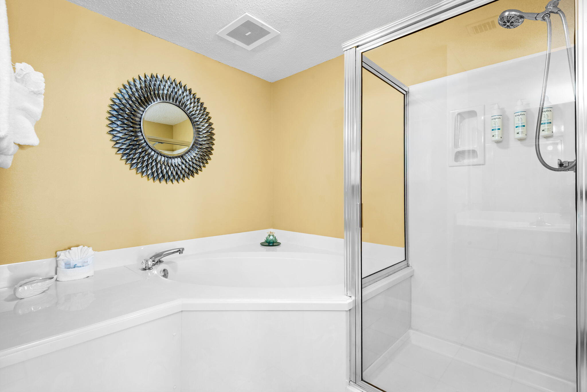 SUMMERWIND CONDOS - Residential