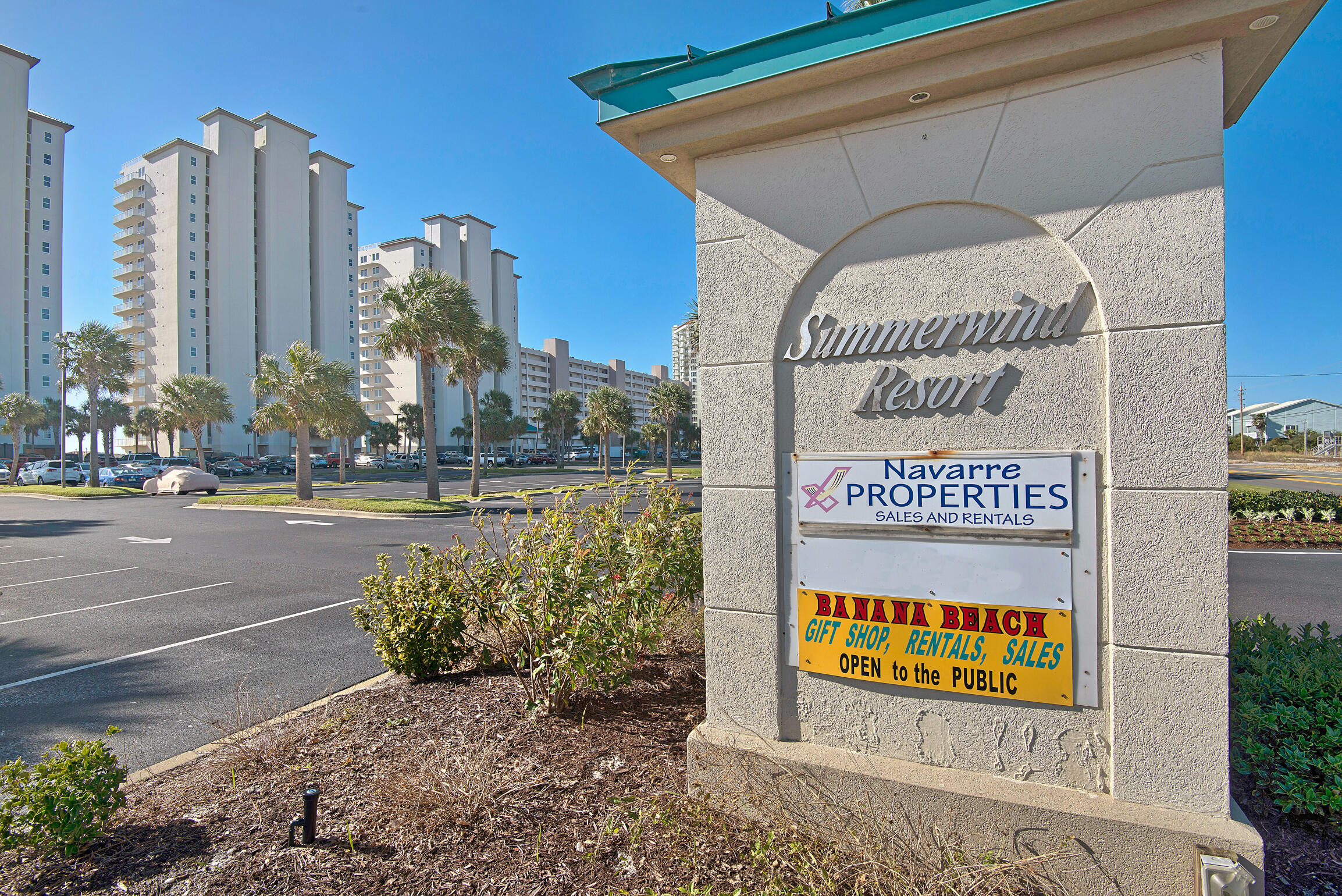 SUMMERWIND CONDOS - Residential