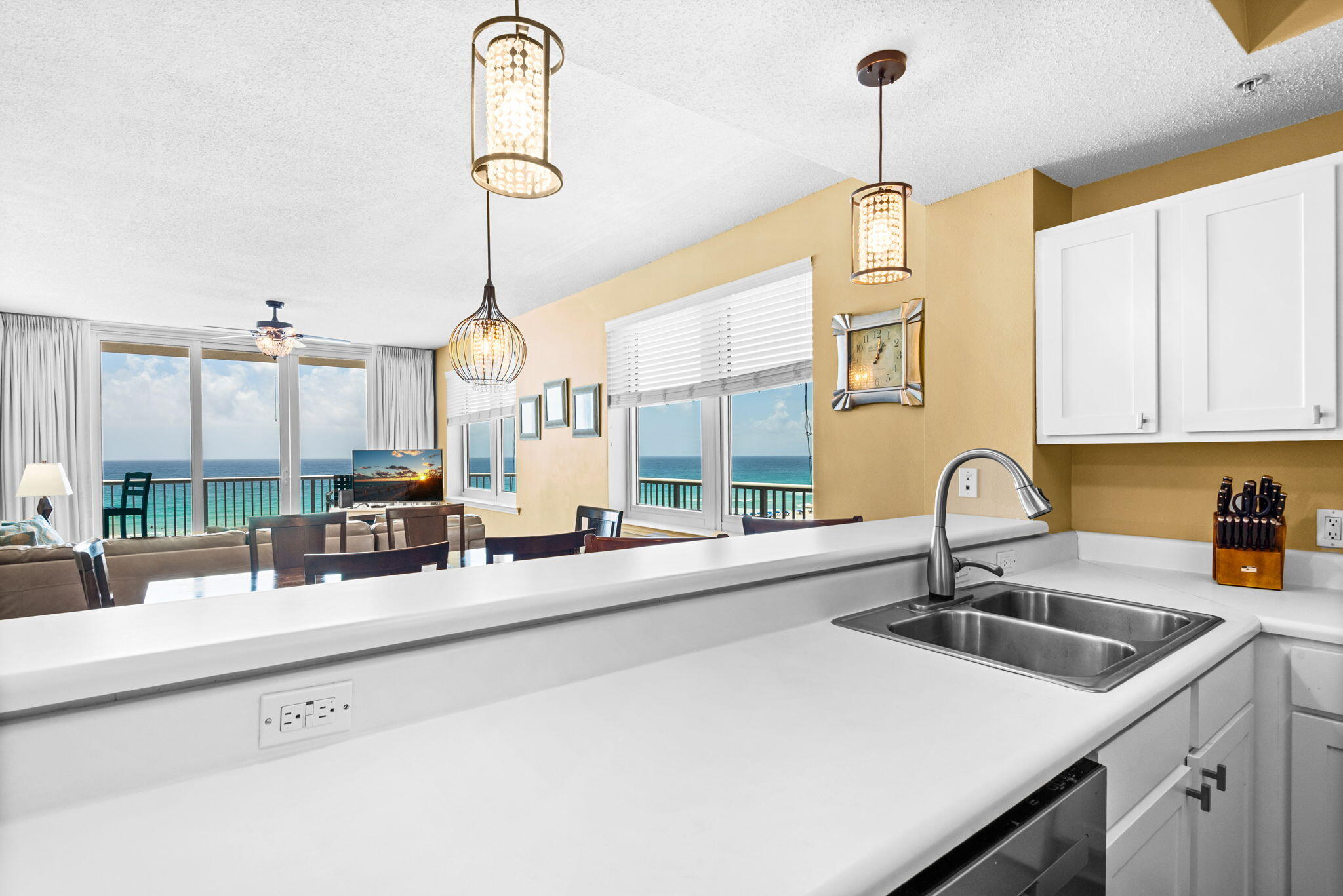 SUMMERWIND CONDOS - Residential