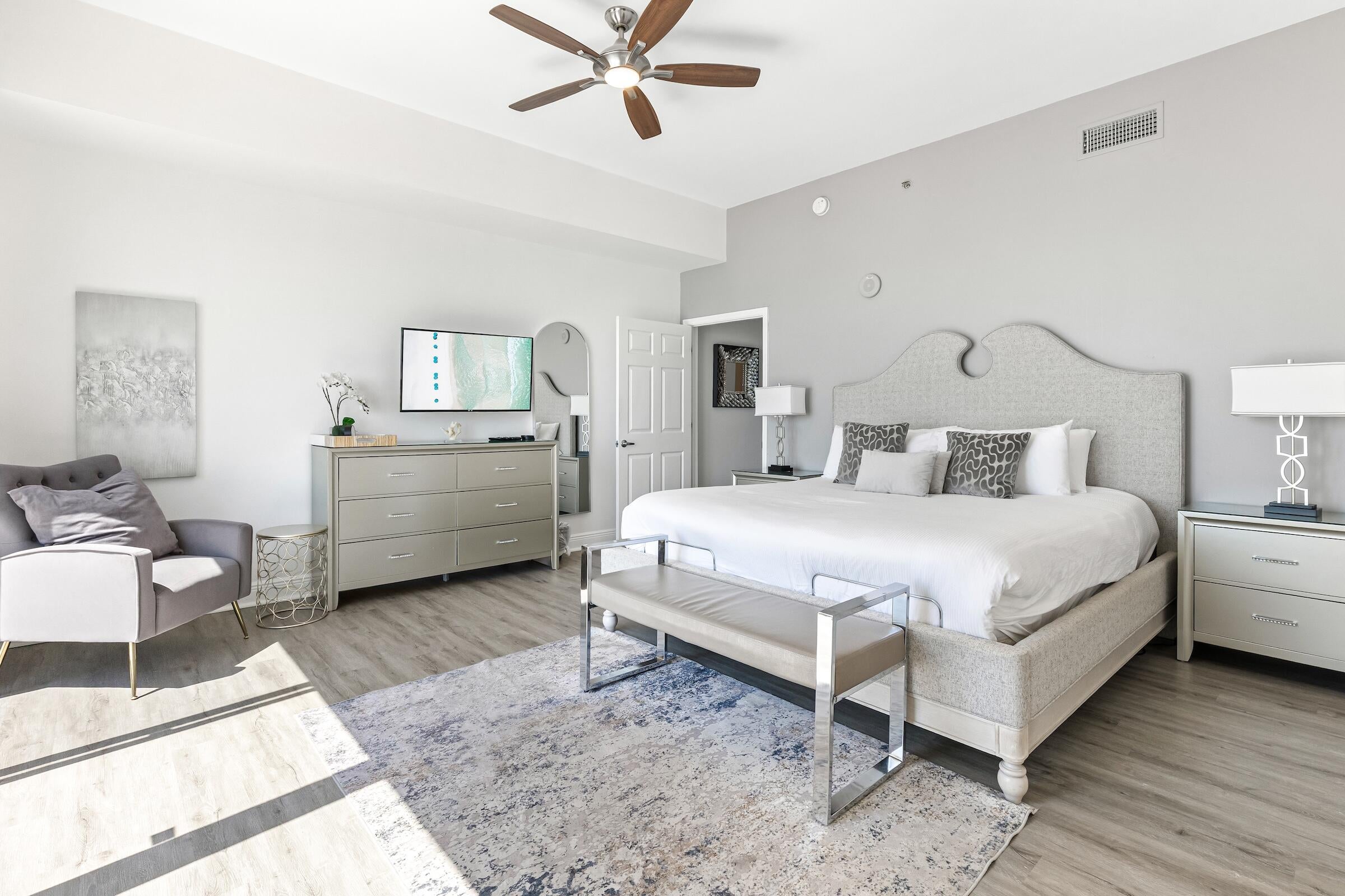 112 Seascape Boulevard 2402
