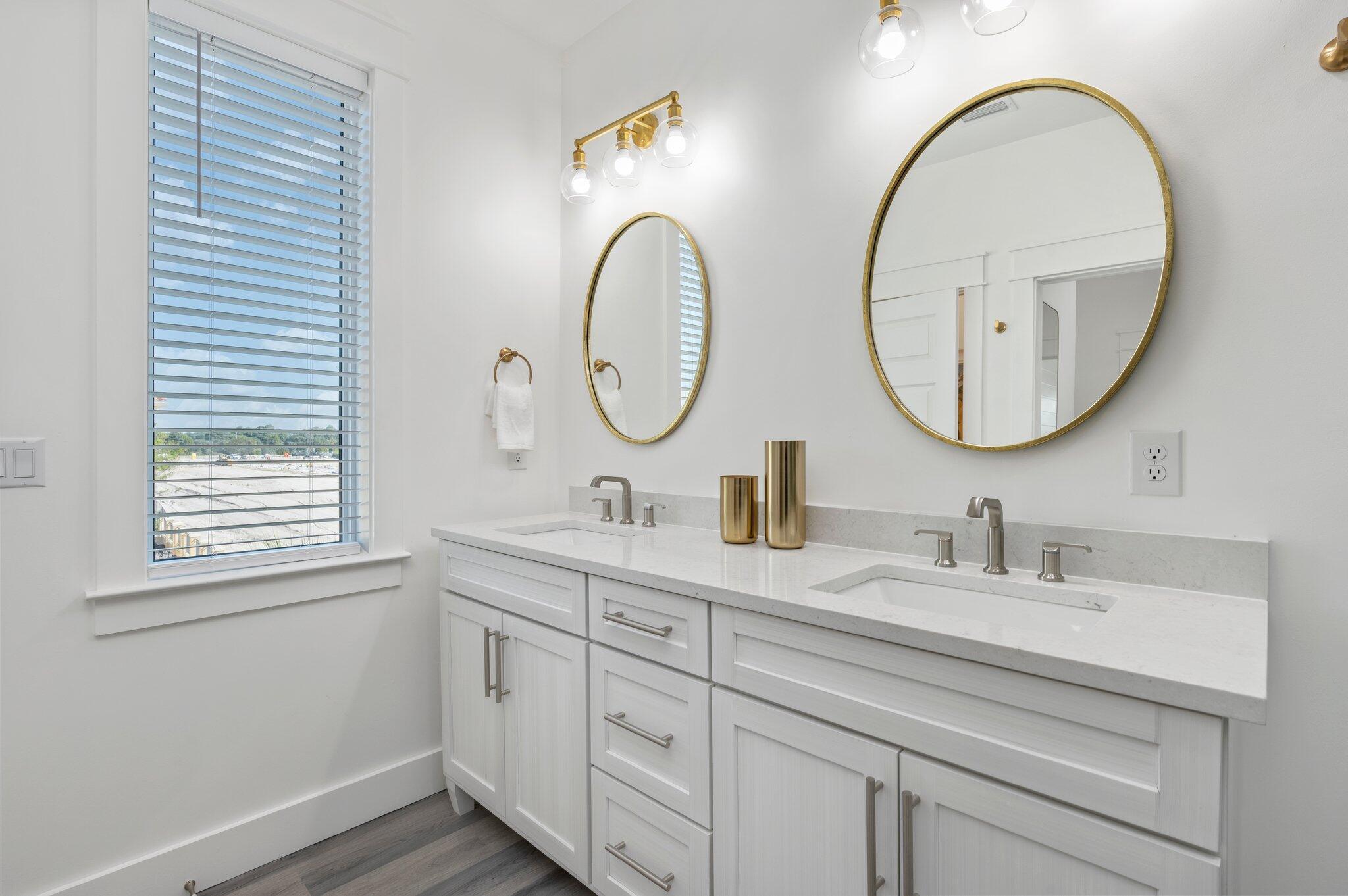 MIRAMAR BEACH - Residential