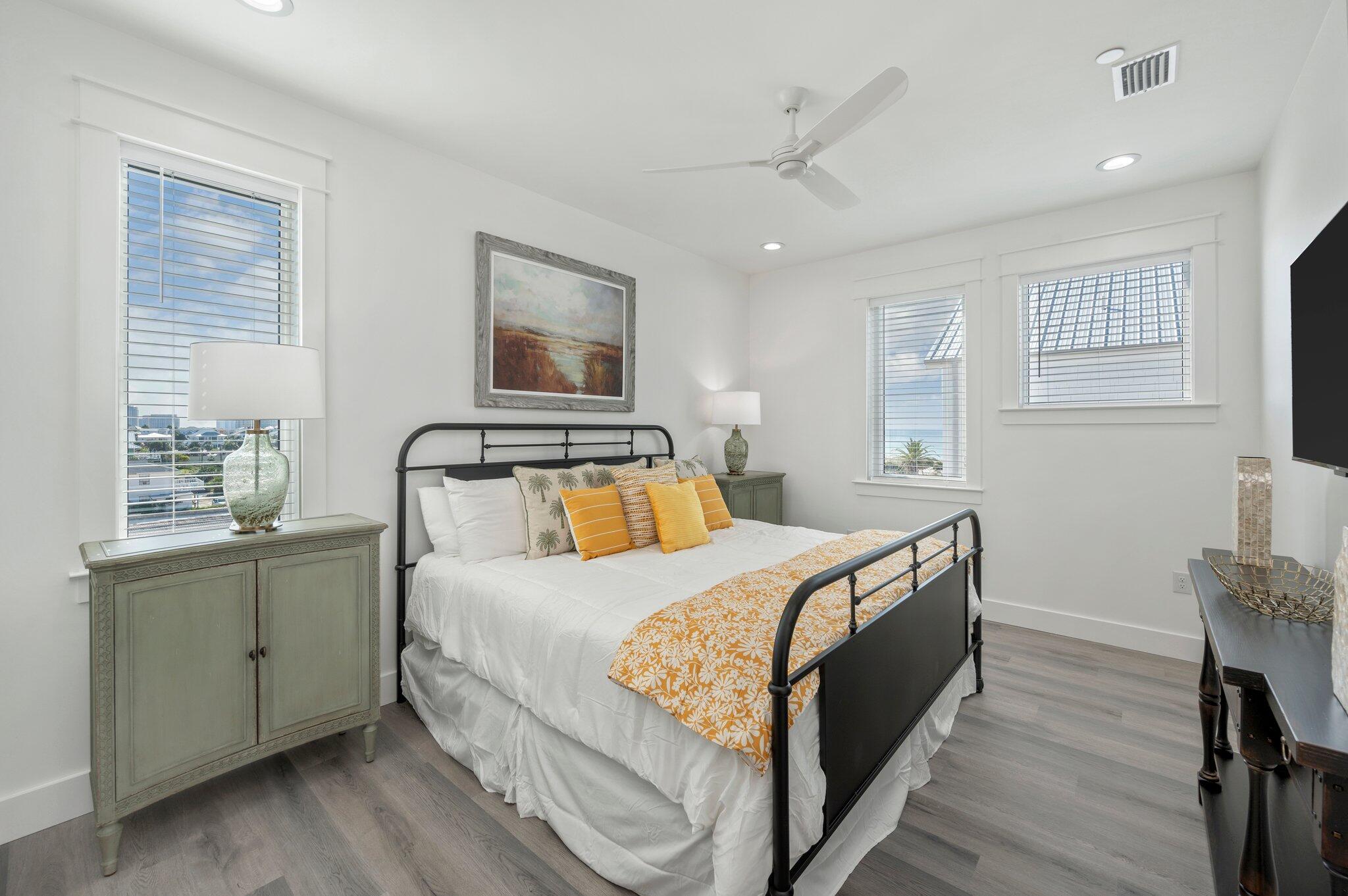 MIRAMAR BEACH - Residential