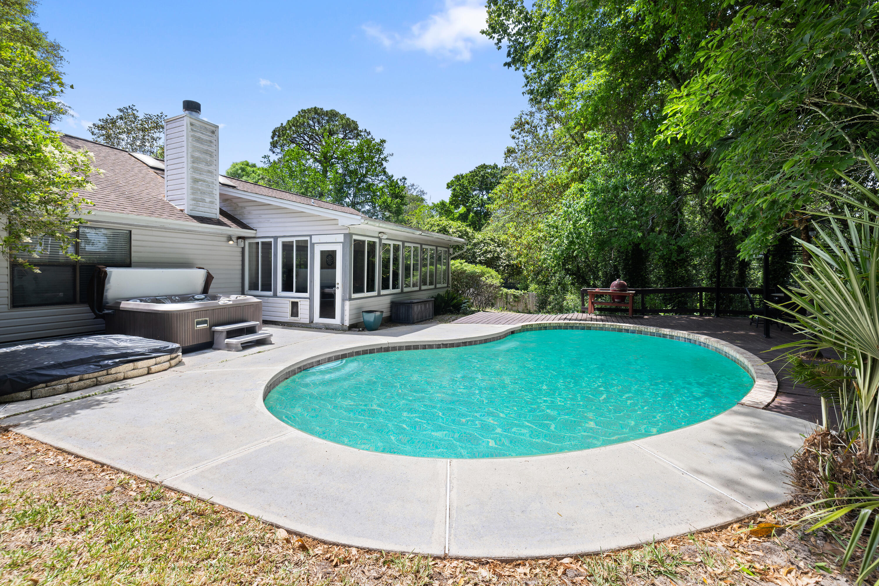 ROCKY BAYOU COUNTRY CLUB ESTATES 4 - Residential