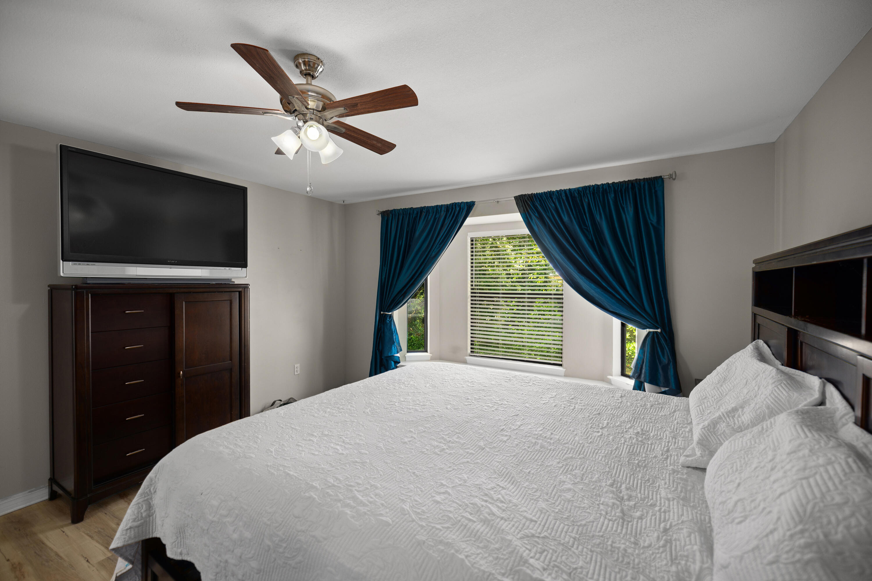 ROCKY BAYOU COUNTRY CLUB ESTATES 4 - Residential