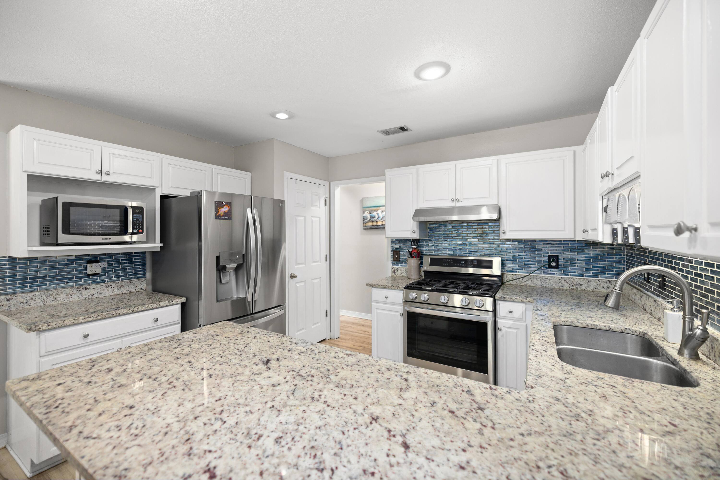 ROCKY BAYOU COUNTRY CLUB ESTATES 4 - Residential