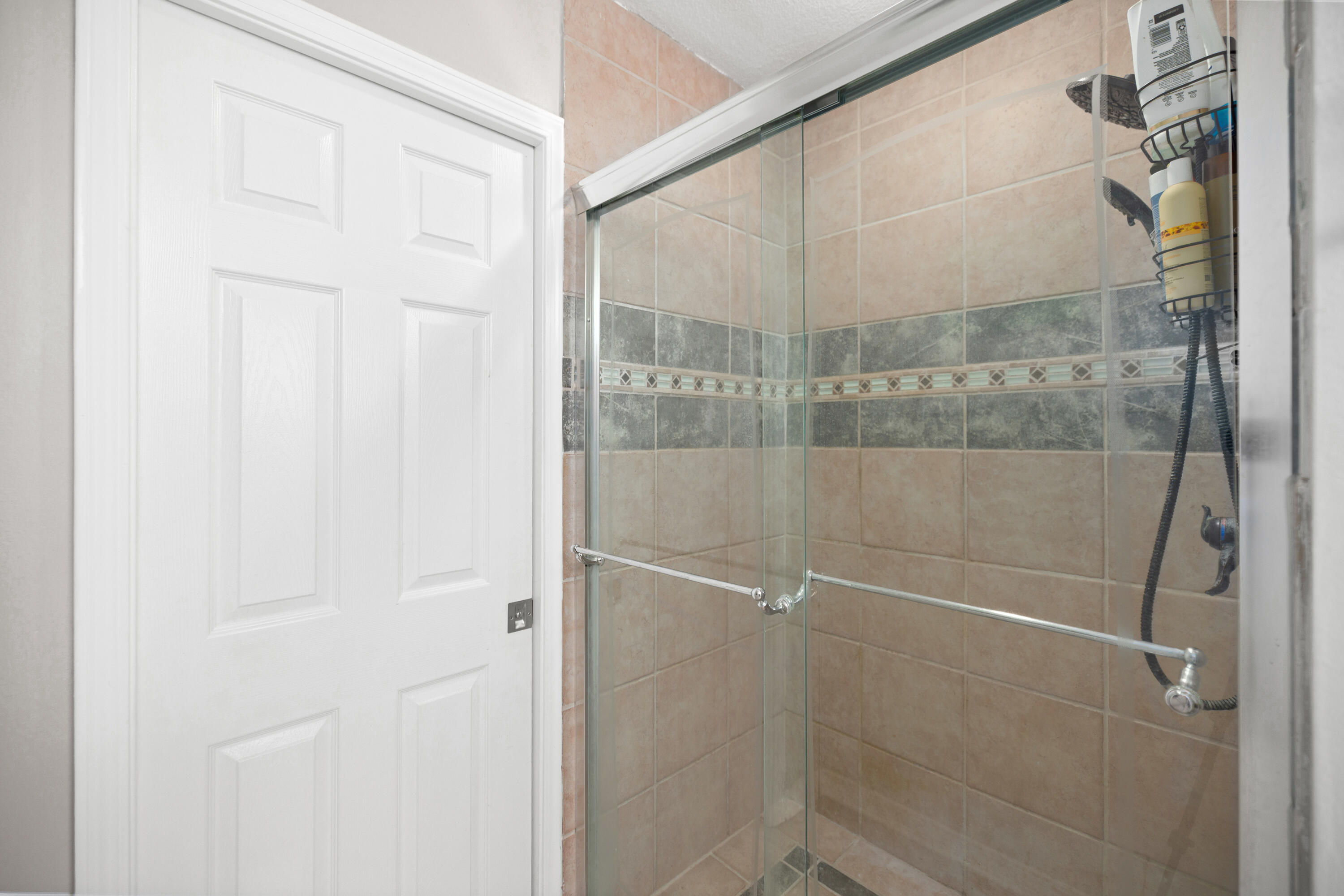 ROCKY BAYOU COUNTRY CLUB ESTATES 4 - Residential