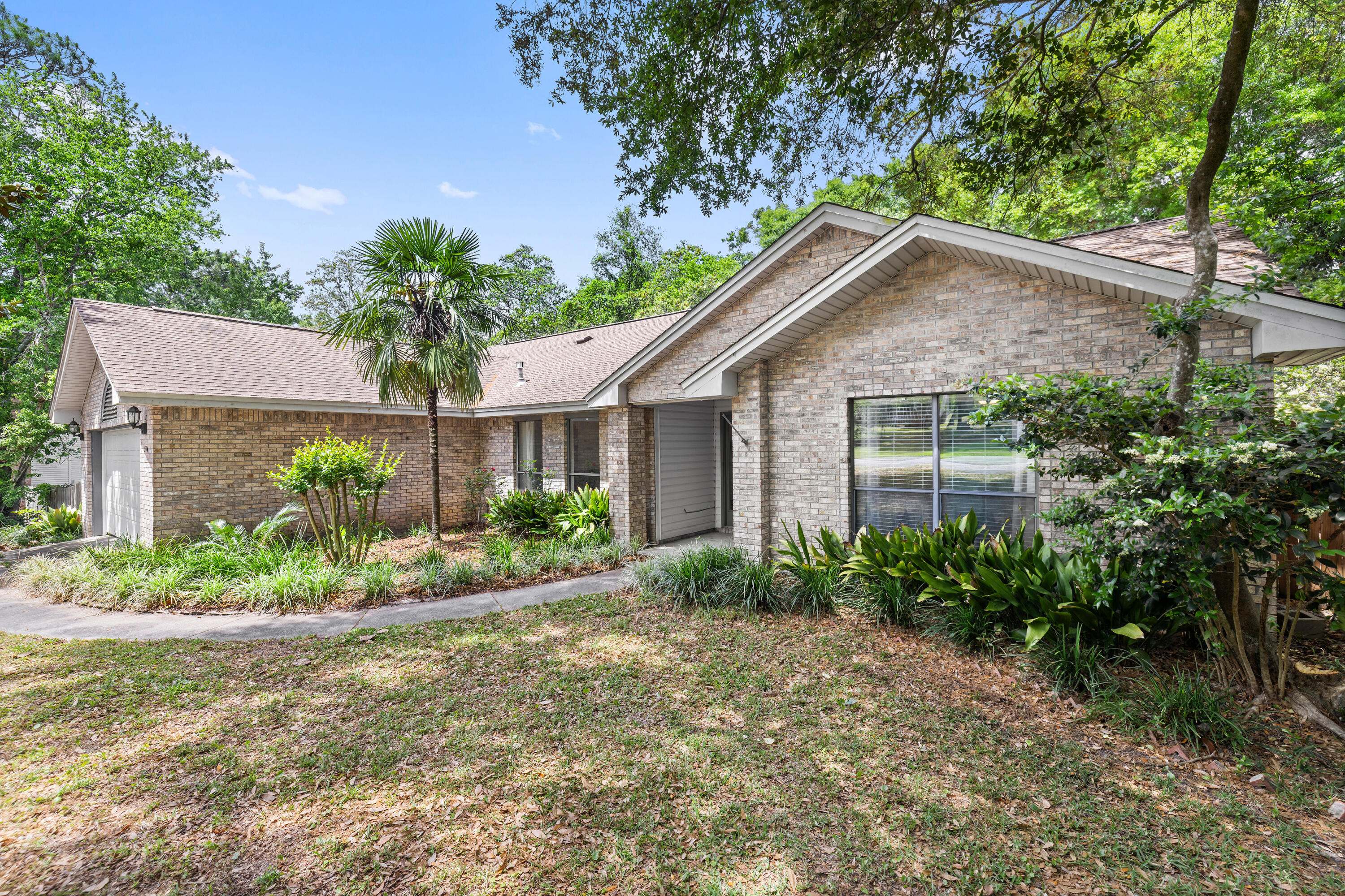 ROCKY BAYOU COUNTRY CLUB ESTATES 4 - Residential