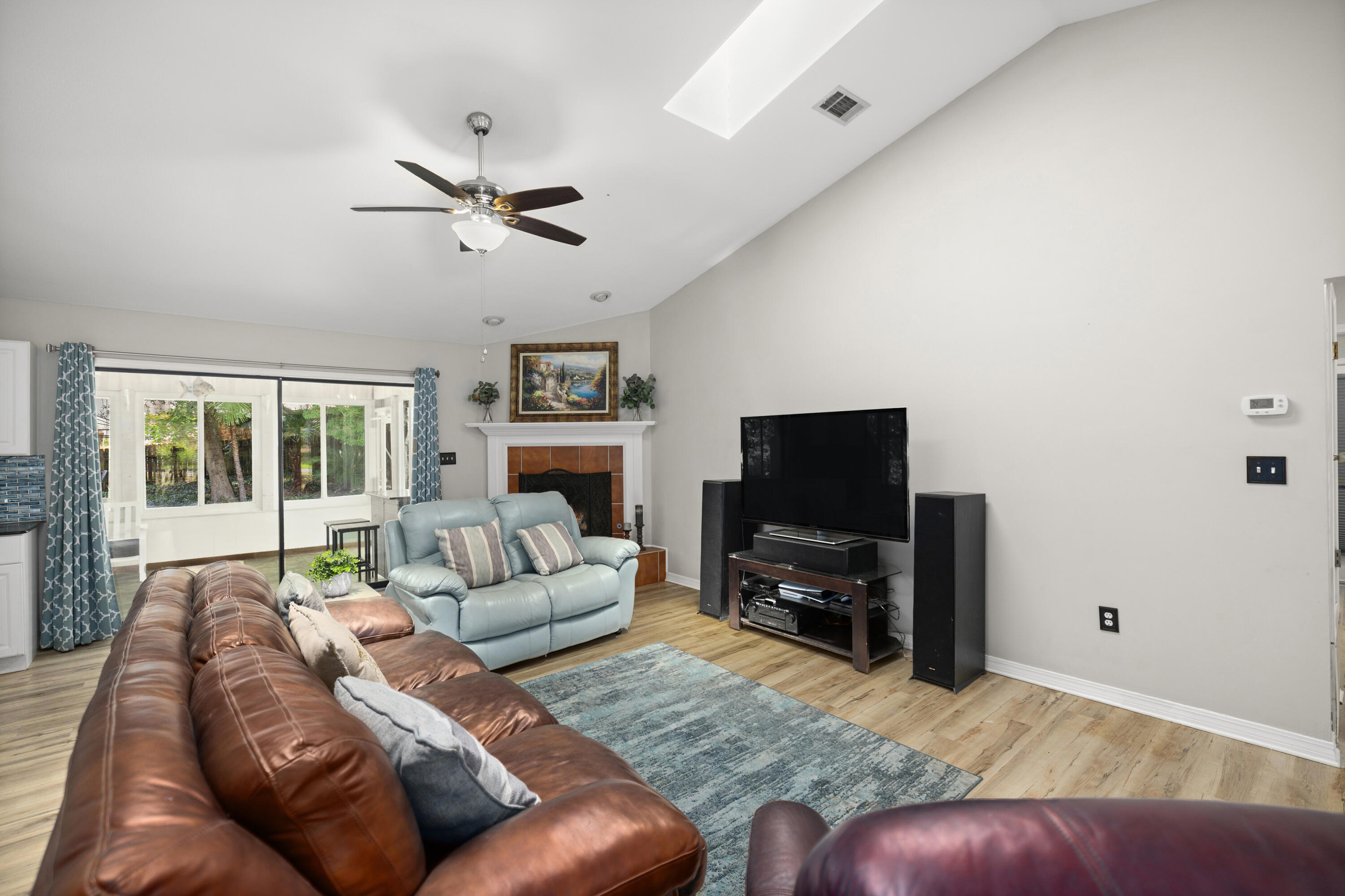 ROCKY BAYOU COUNTRY CLUB ESTATES 4 - Residential