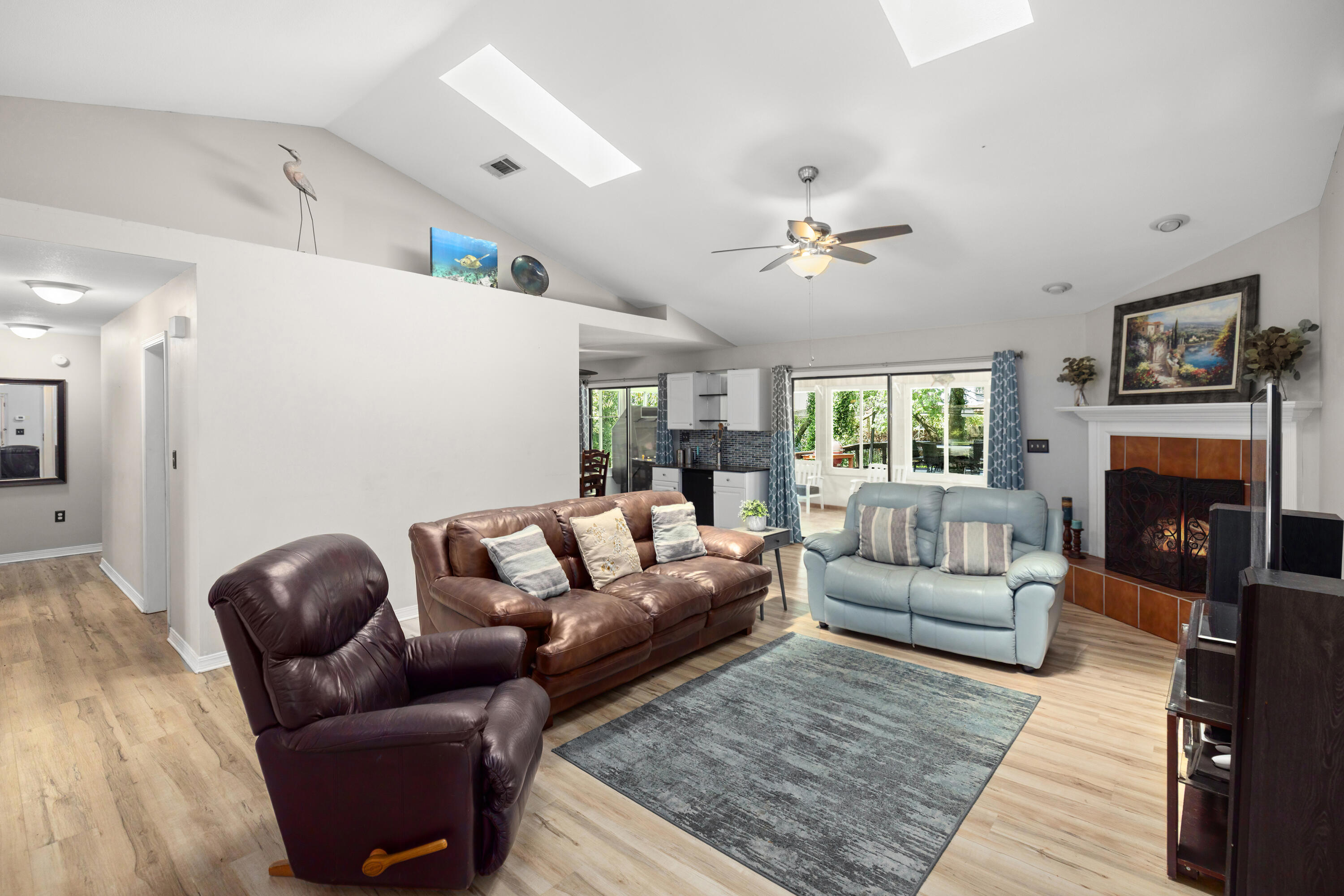 ROCKY BAYOU COUNTRY CLUB ESTATES 4 - Residential