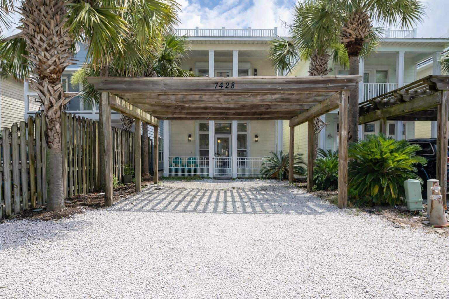 HOLIDAY BEACH UNIT 16 - Residential