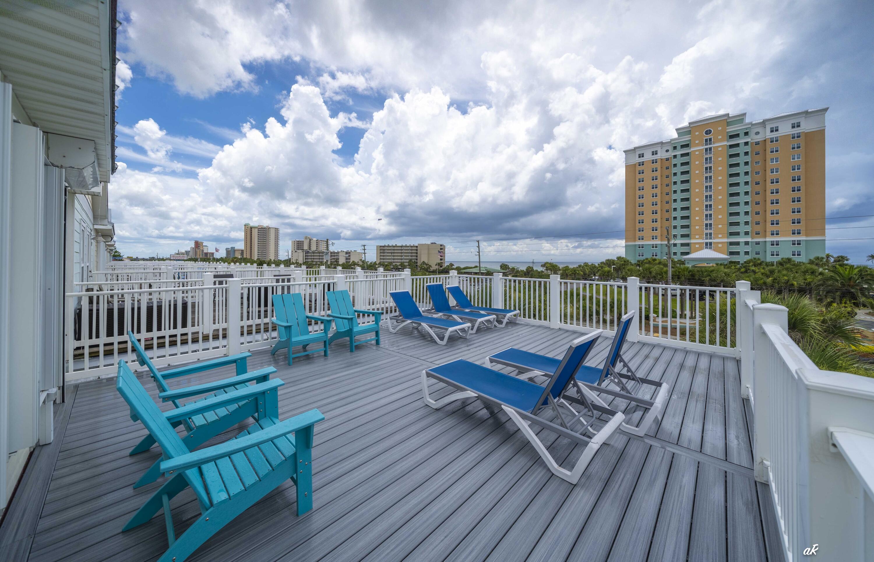 HOLIDAY BEACH UNIT 16 - Residential