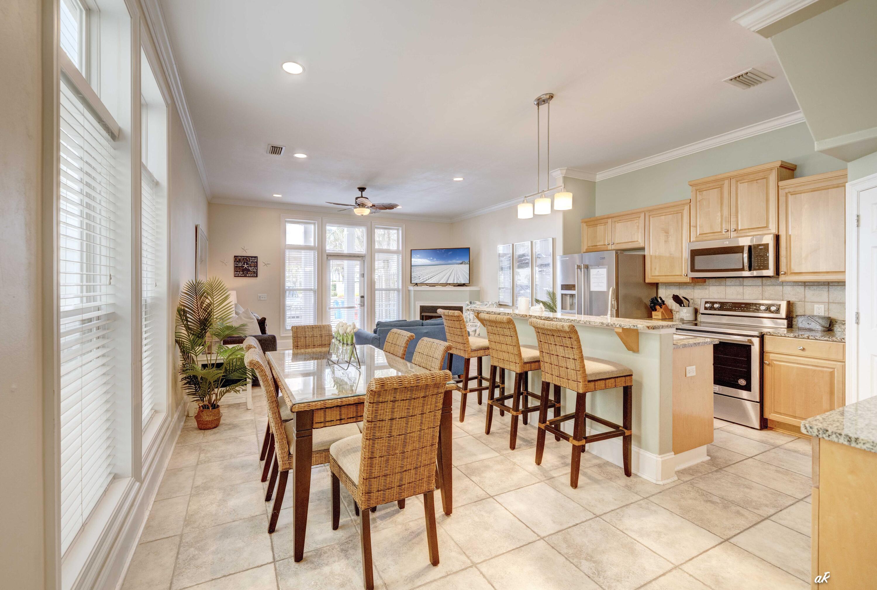 HOLIDAY BEACH UNIT 16 - Residential