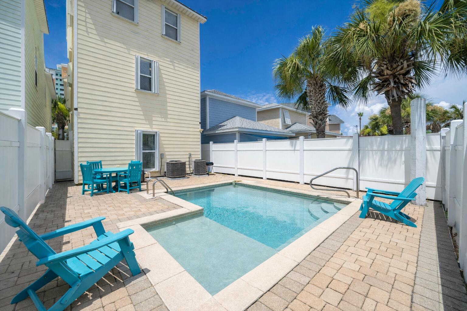 HOLIDAY BEACH UNIT 16 - Residential