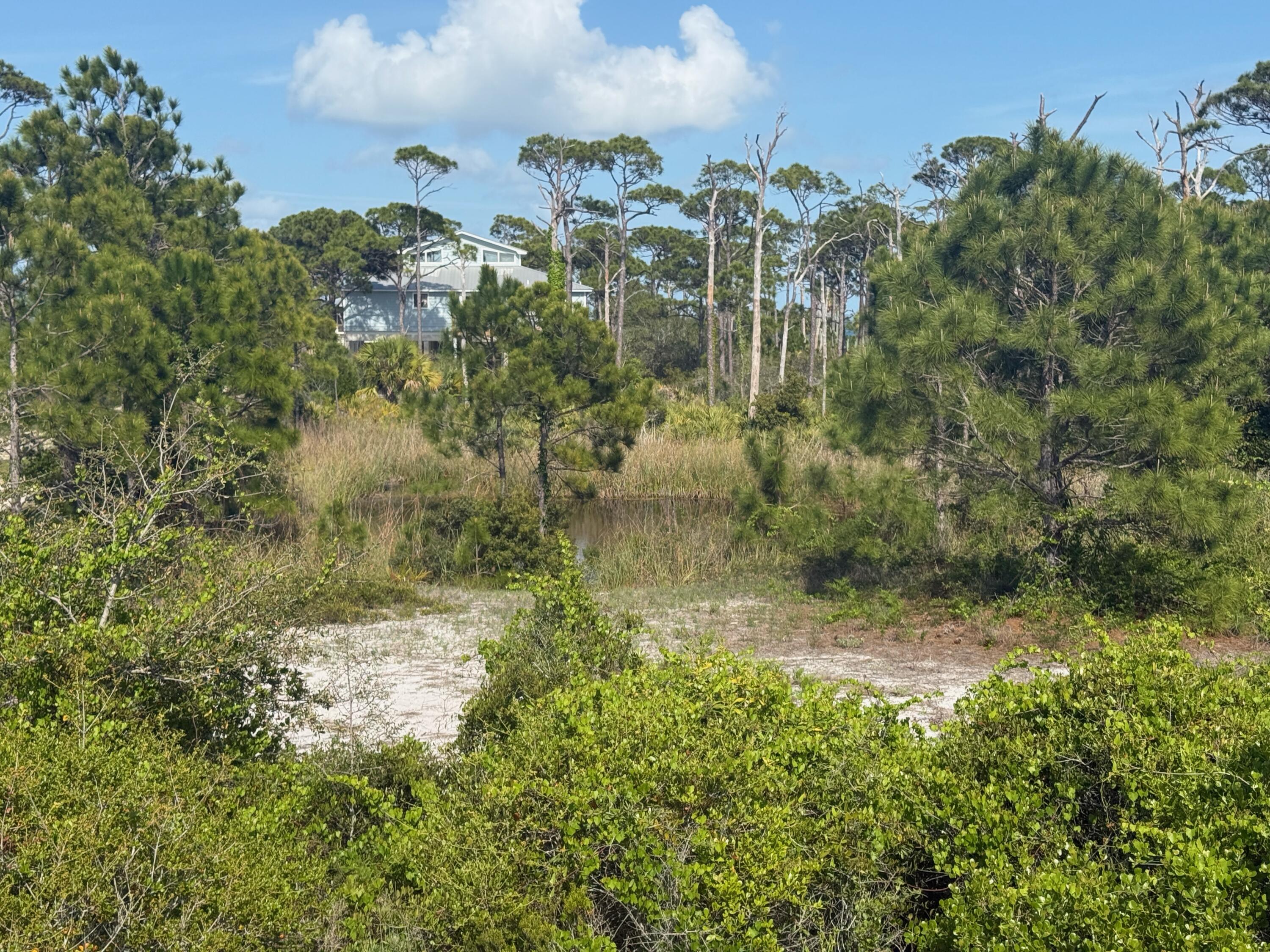 NO RECORDED SUBDIVISION - Land