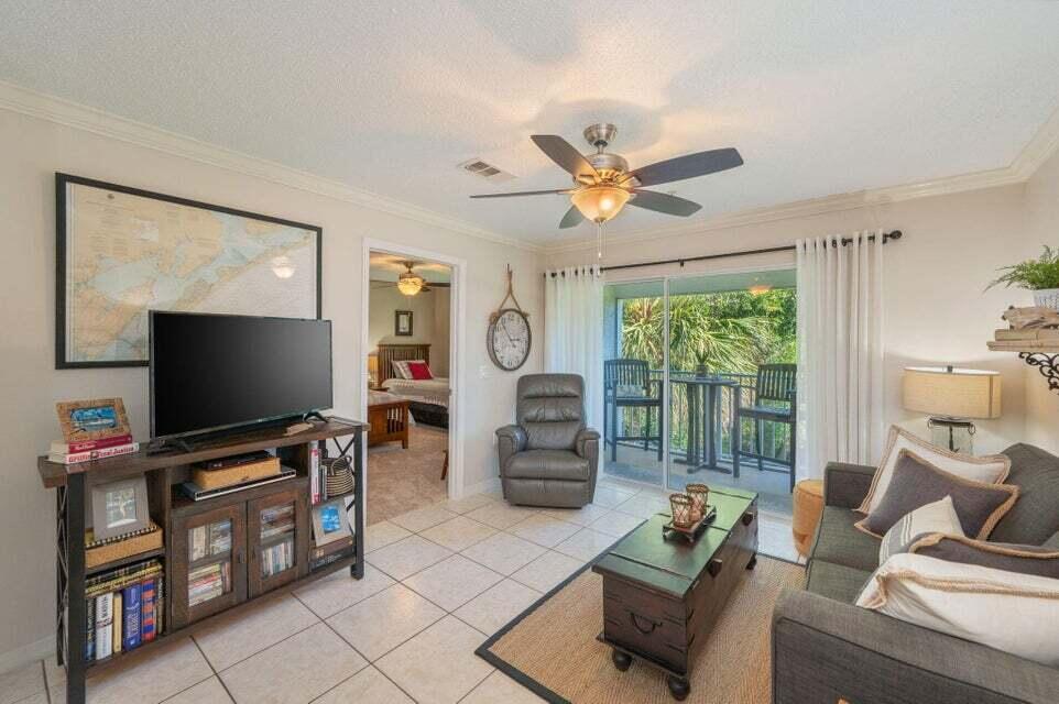 FLORIDA CLUB - Residential Lease