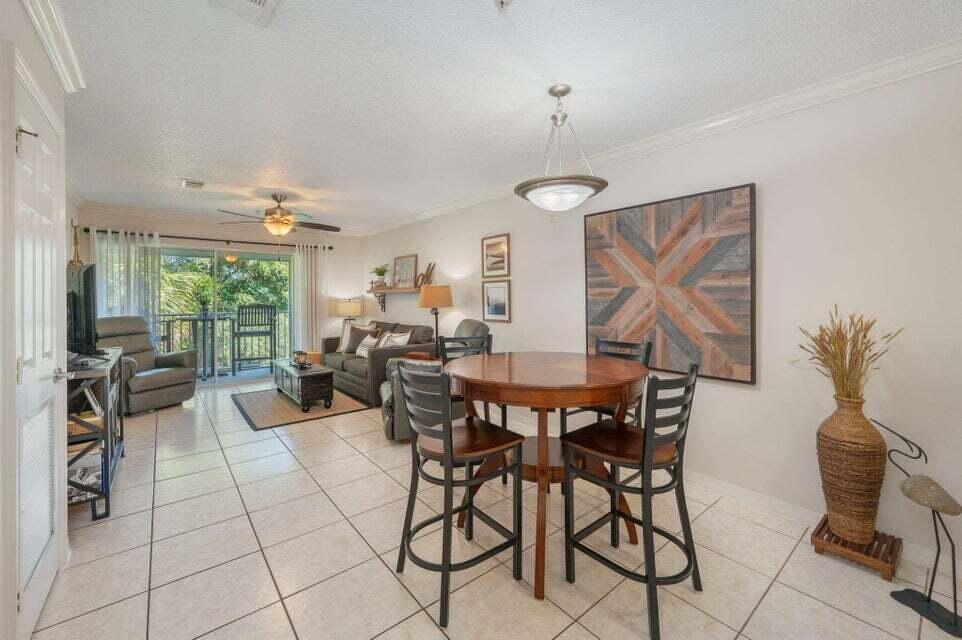 FLORIDA CLUB - Residential Lease