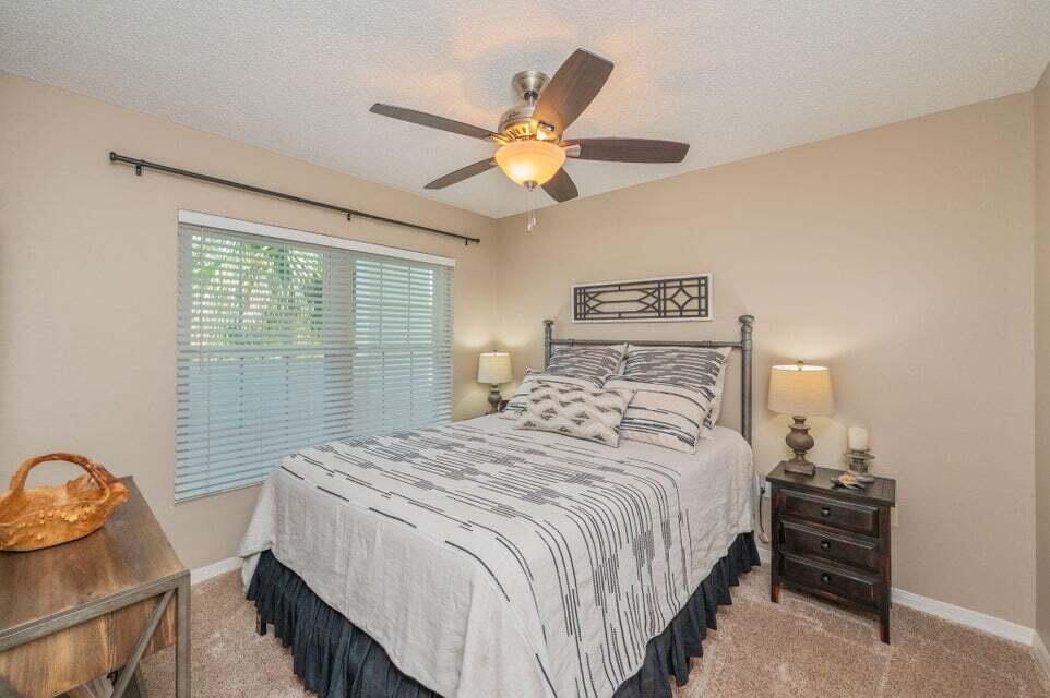 FLORIDA CLUB - Residential Lease