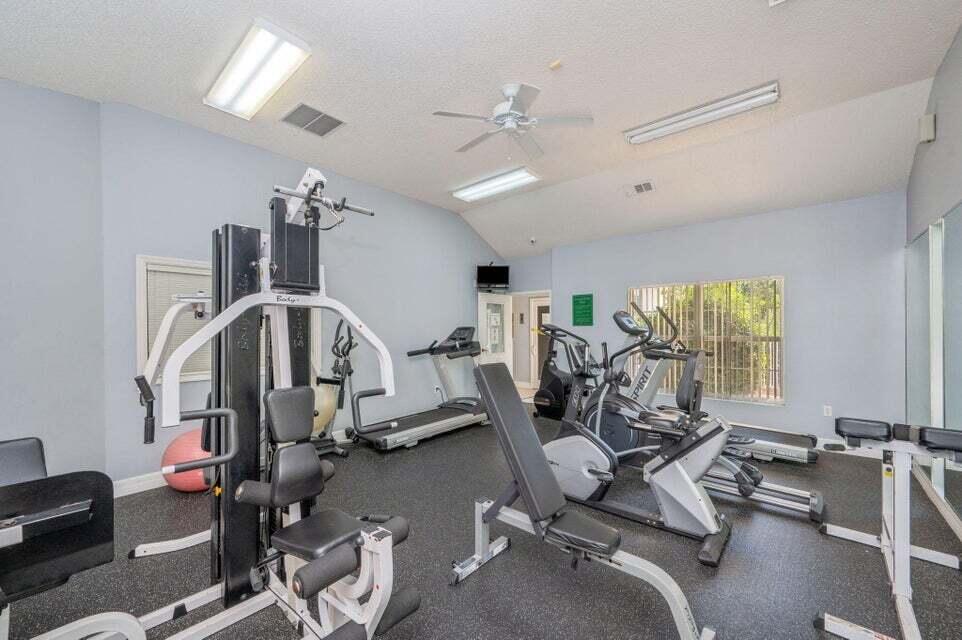 FLORIDA CLUB - Residential Lease