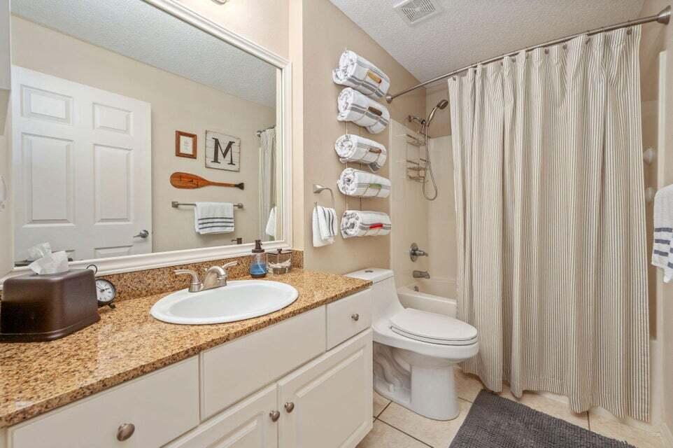 FLORIDA CLUB - Residential Lease