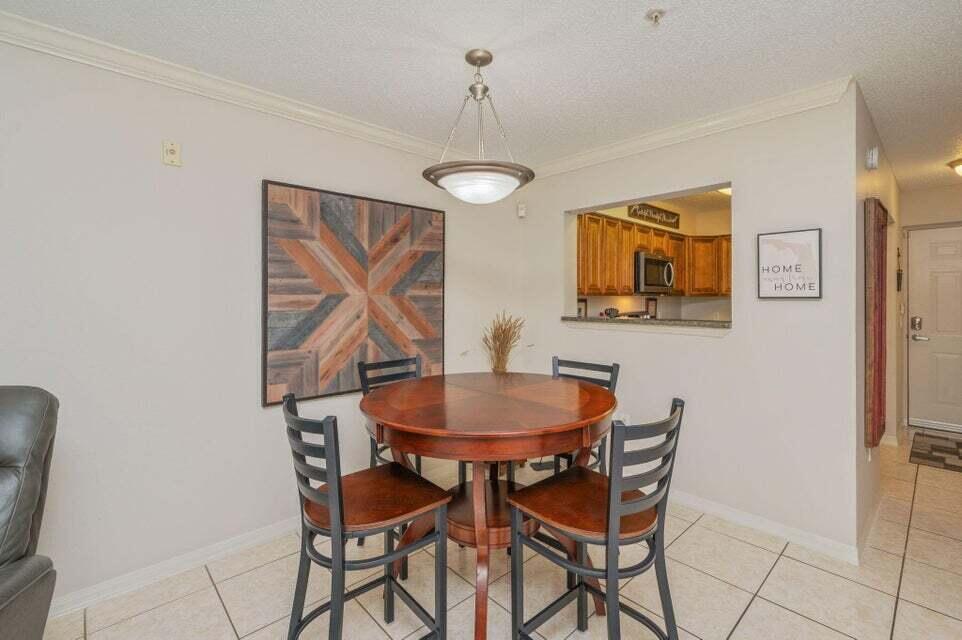 FLORIDA CLUB - Residential Lease