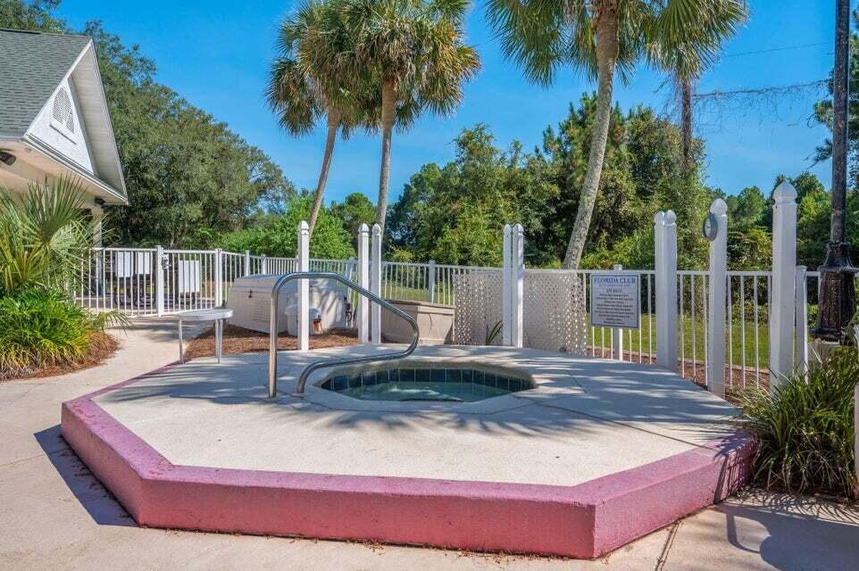 FLORIDA CLUB - Residential Lease