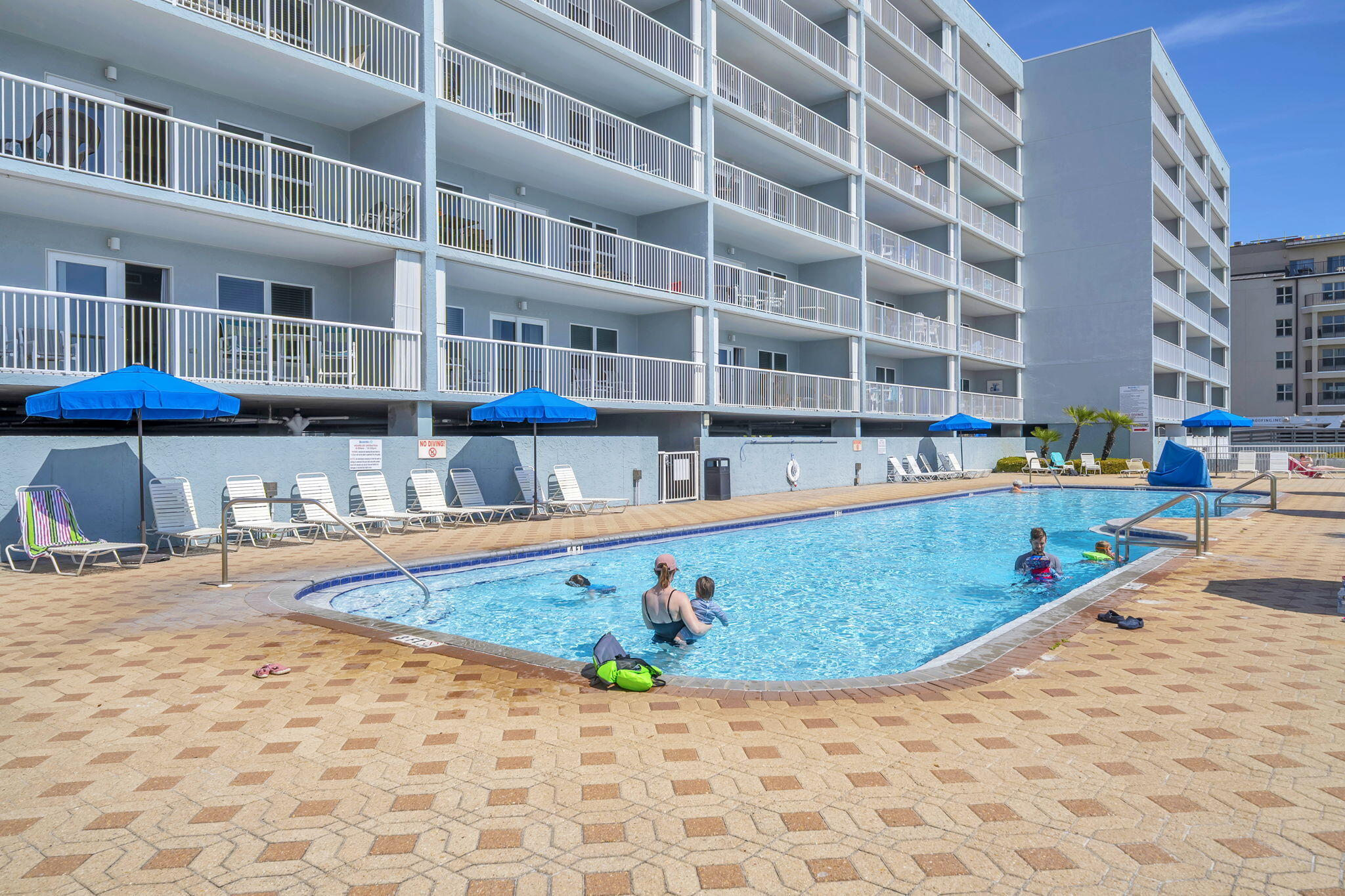 ISLANDER BEACH RESORT PH 2 - Residential