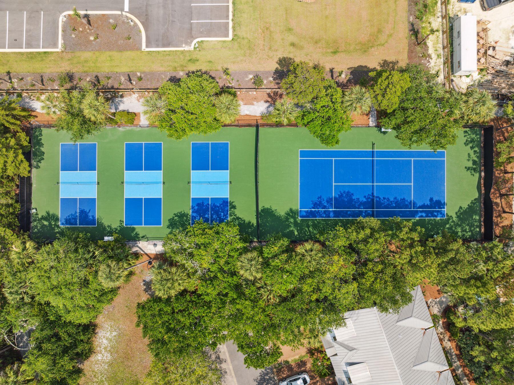 Gulf Place Caribbean - Residential