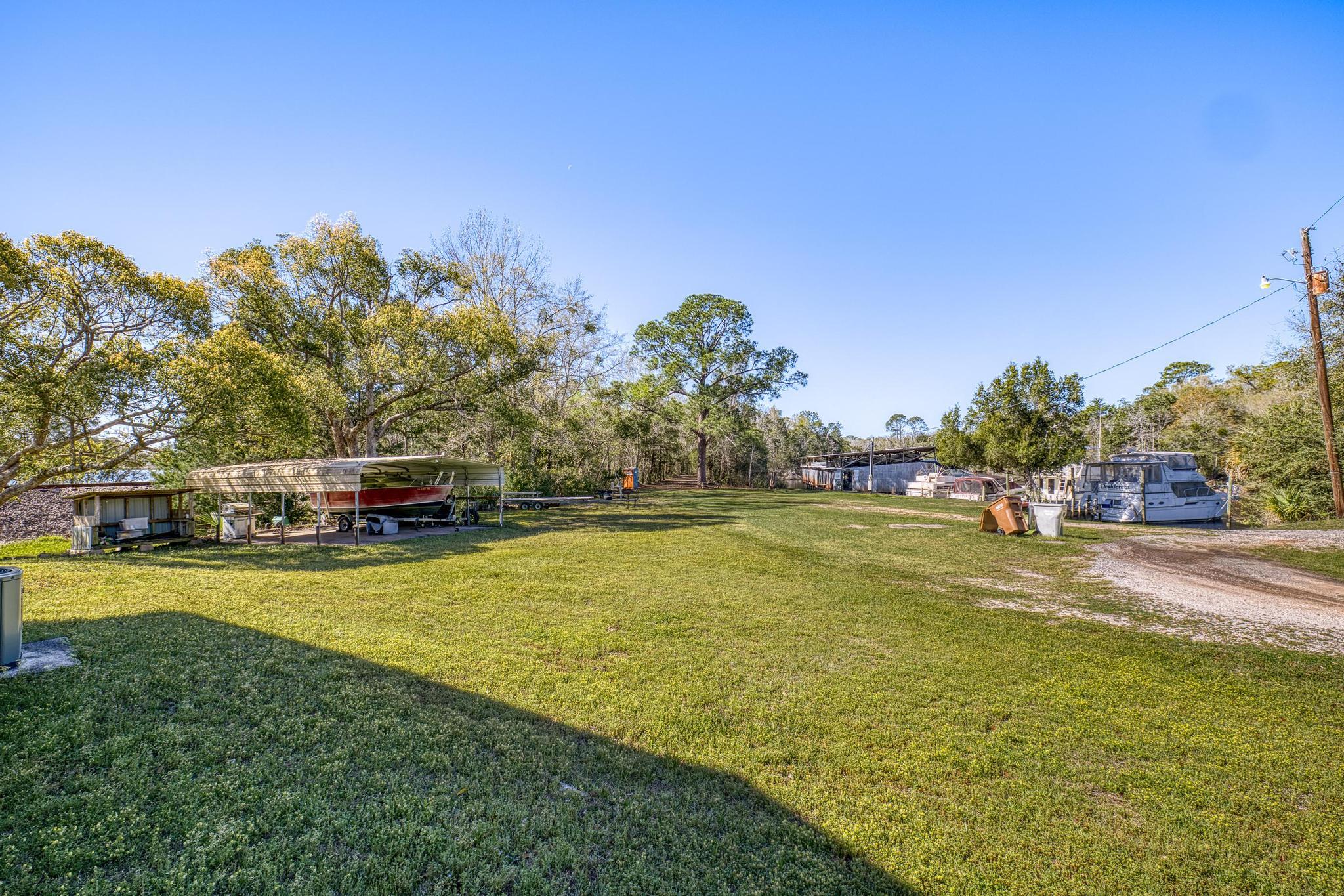 MILTON COURTS - Residential