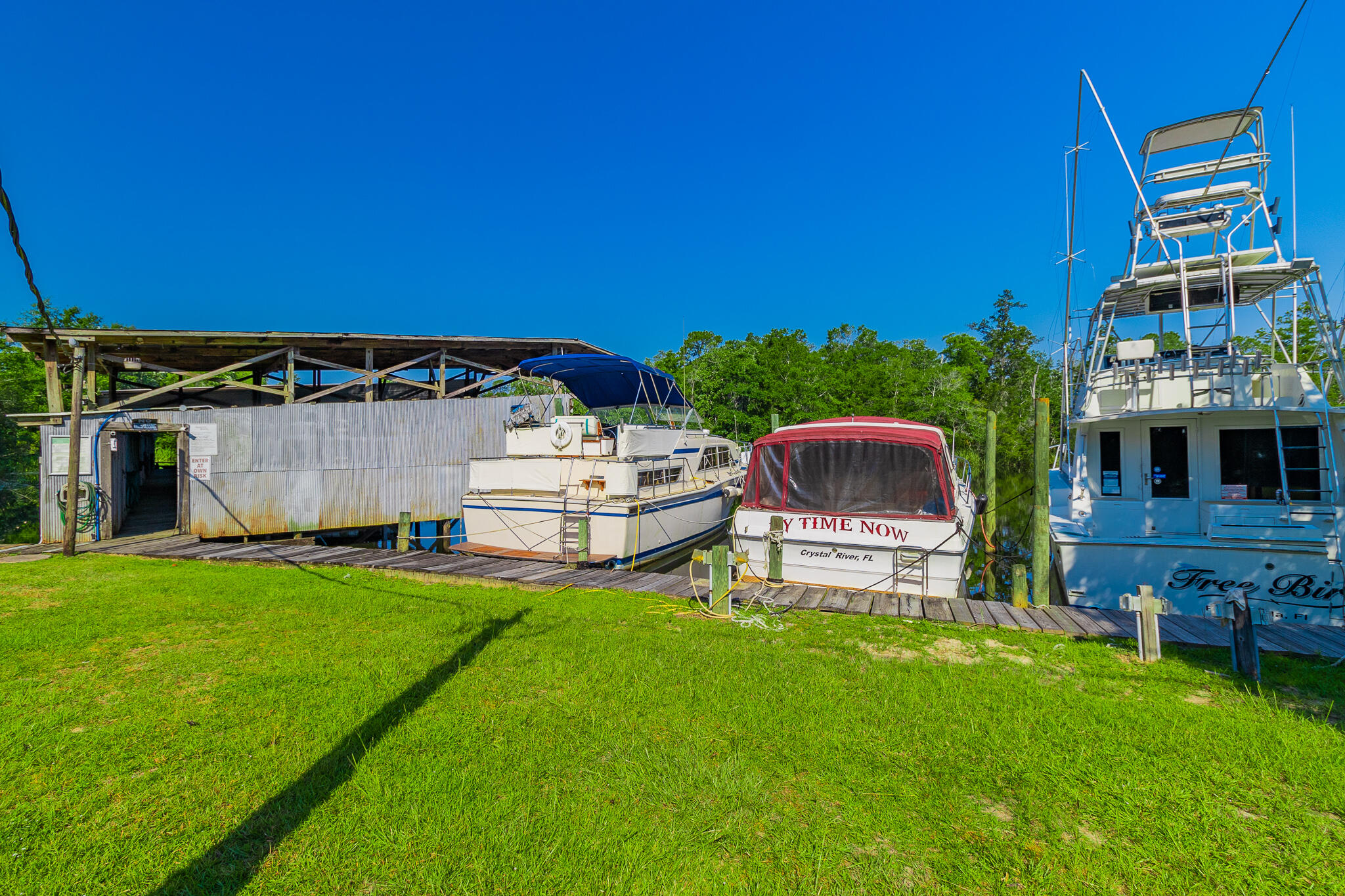 MILTON COURTS - Residential