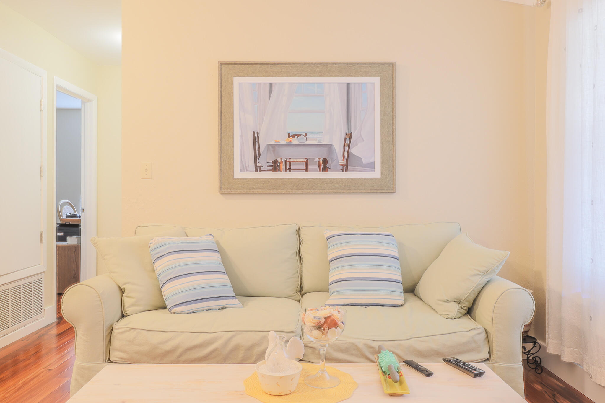 MILTON COURTS - Residential