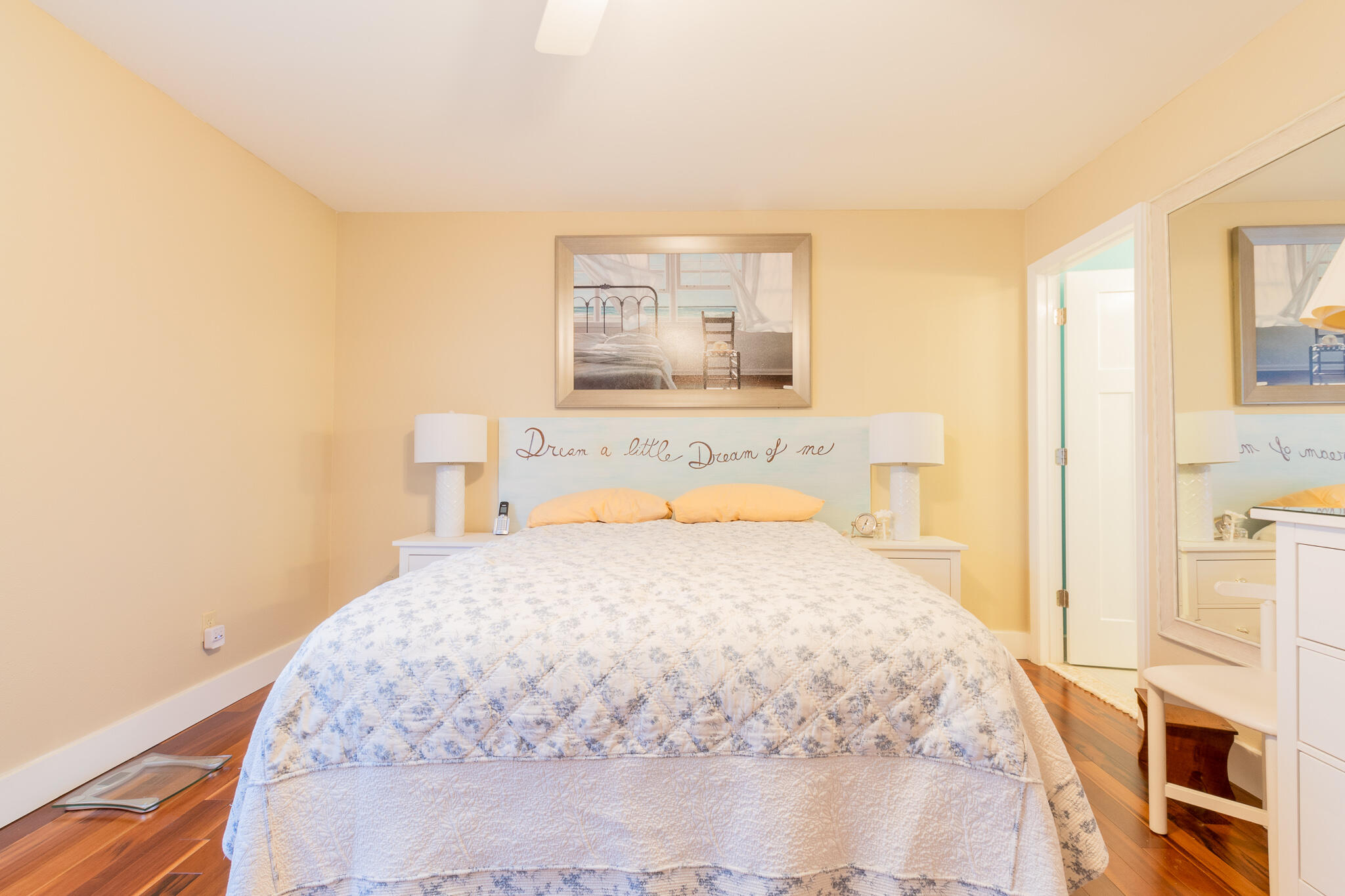 MILTON COURTS - Residential