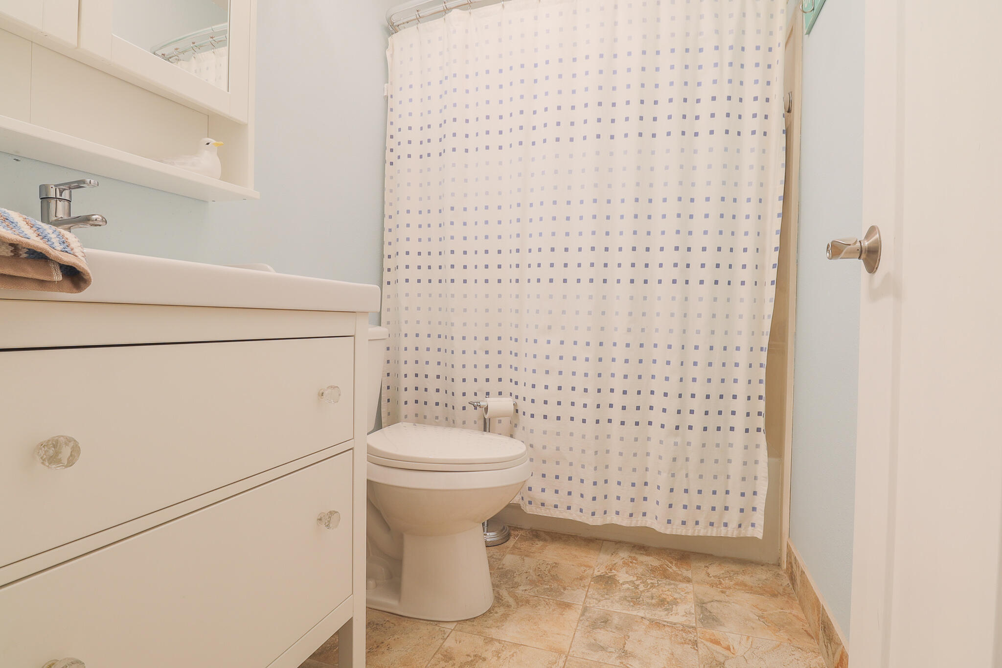 MILTON COURTS - Residential