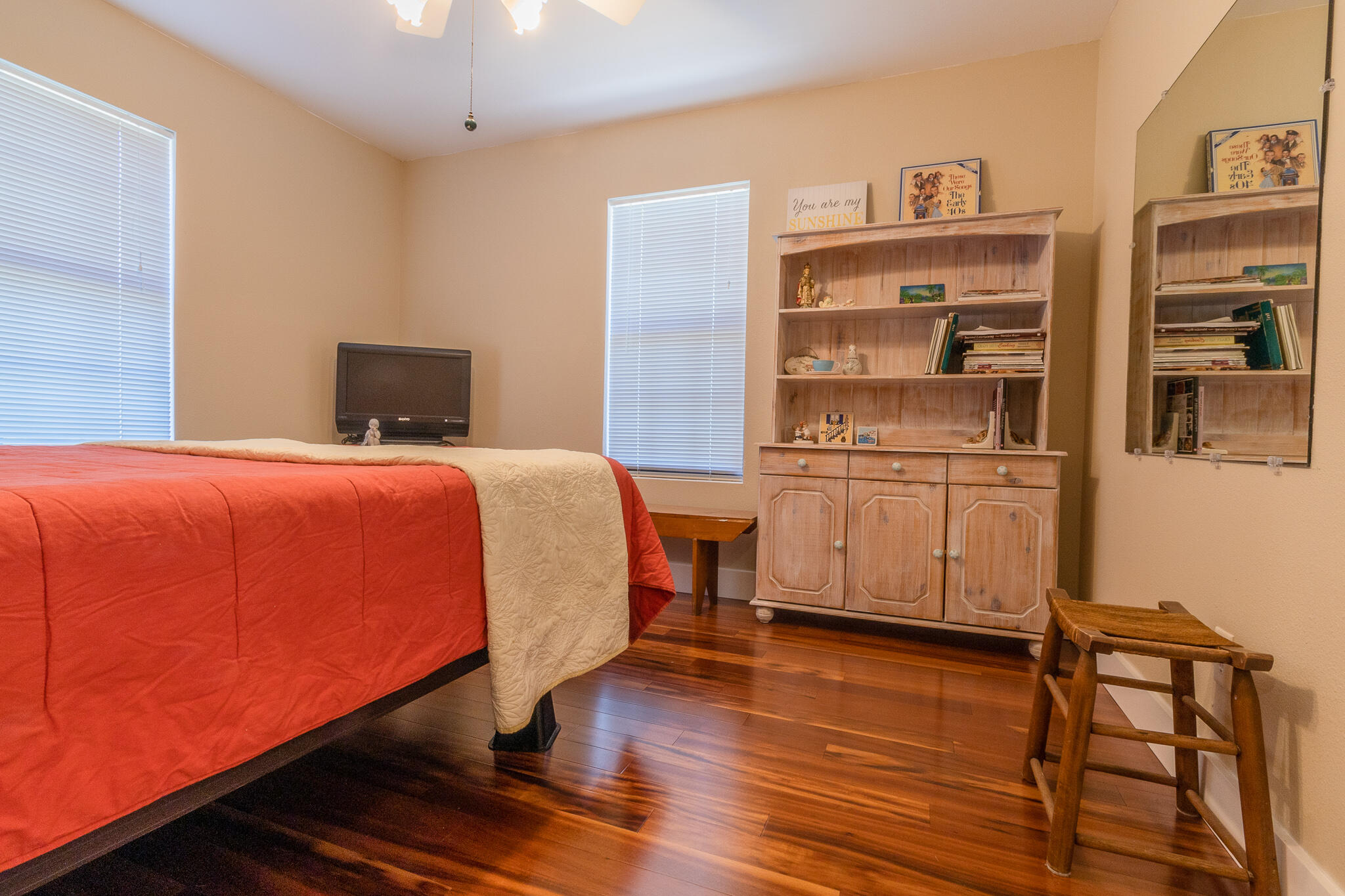 MILTON COURTS - Residential