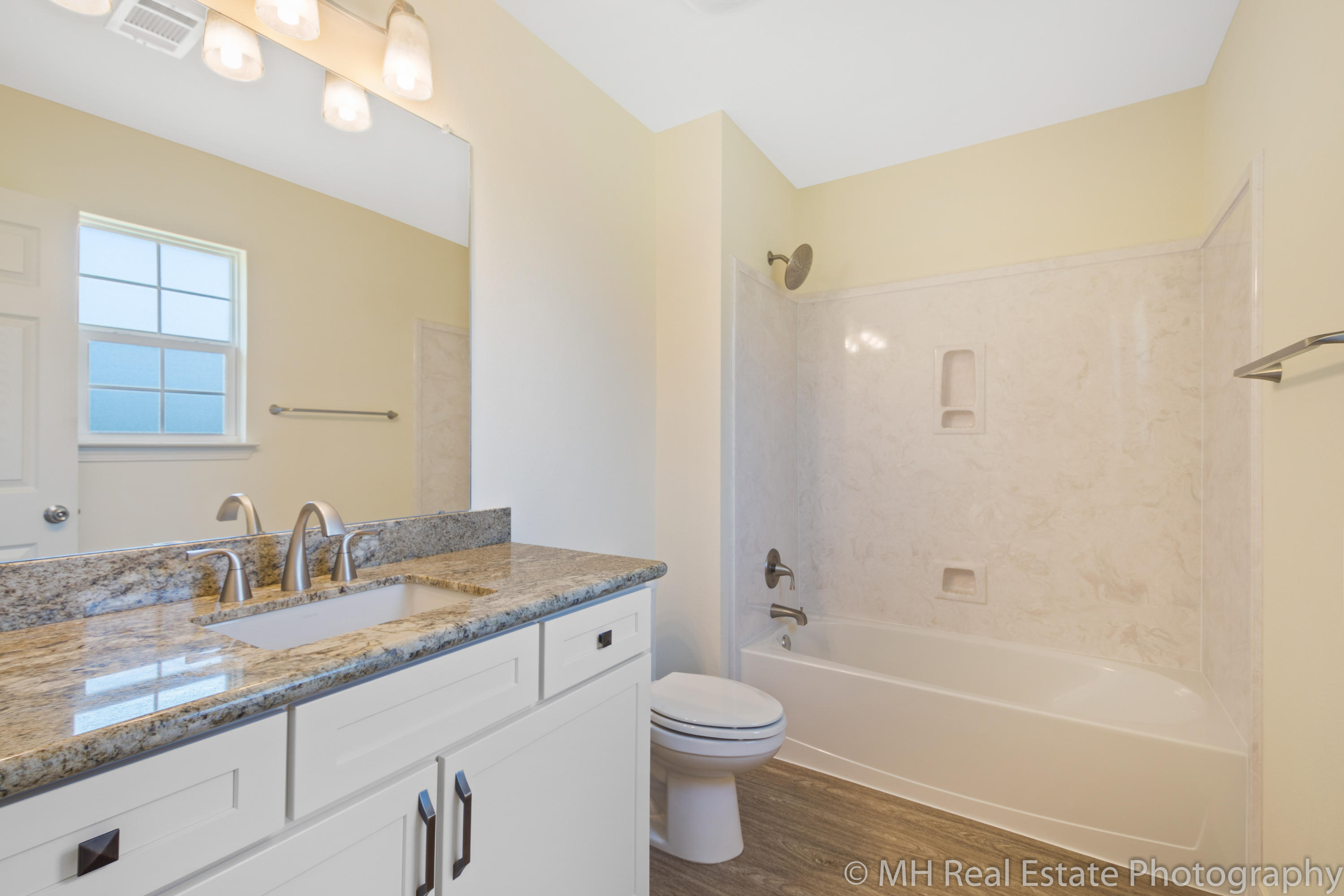 HOLLEY BY THE SEA - Residential