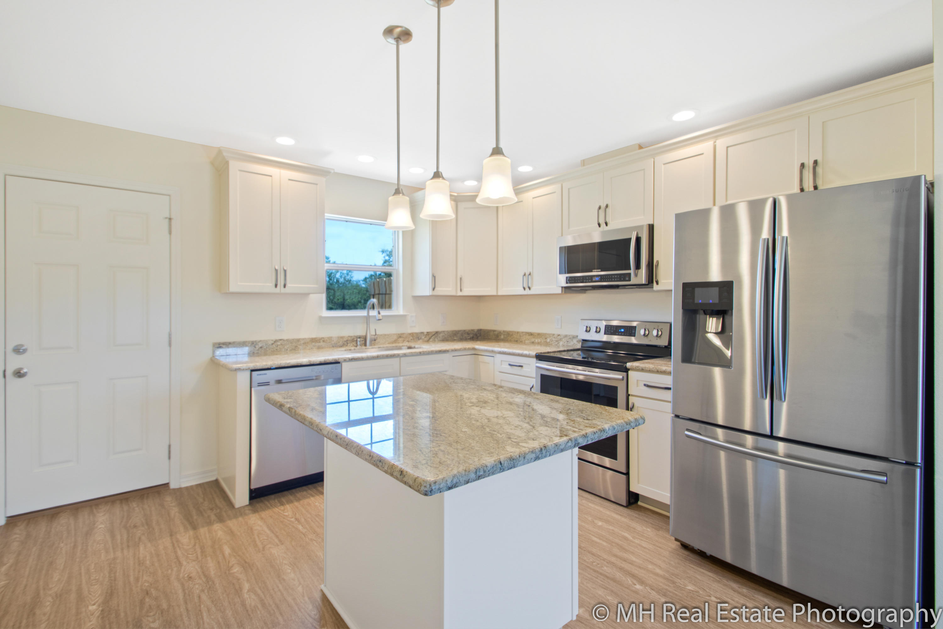 HOLLEY BY THE SEA - Residential