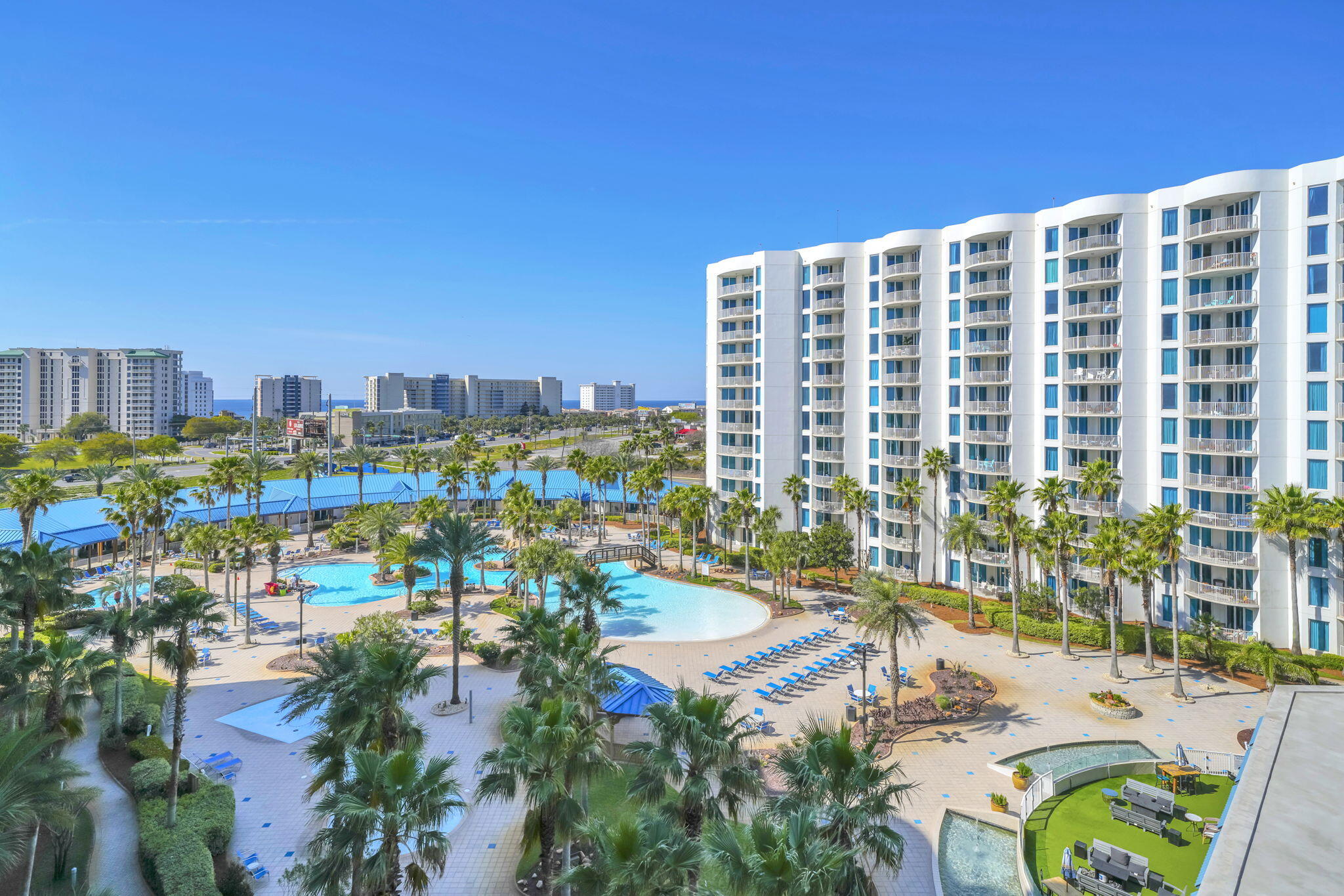 THE PALMS OF DESTIN - Residential